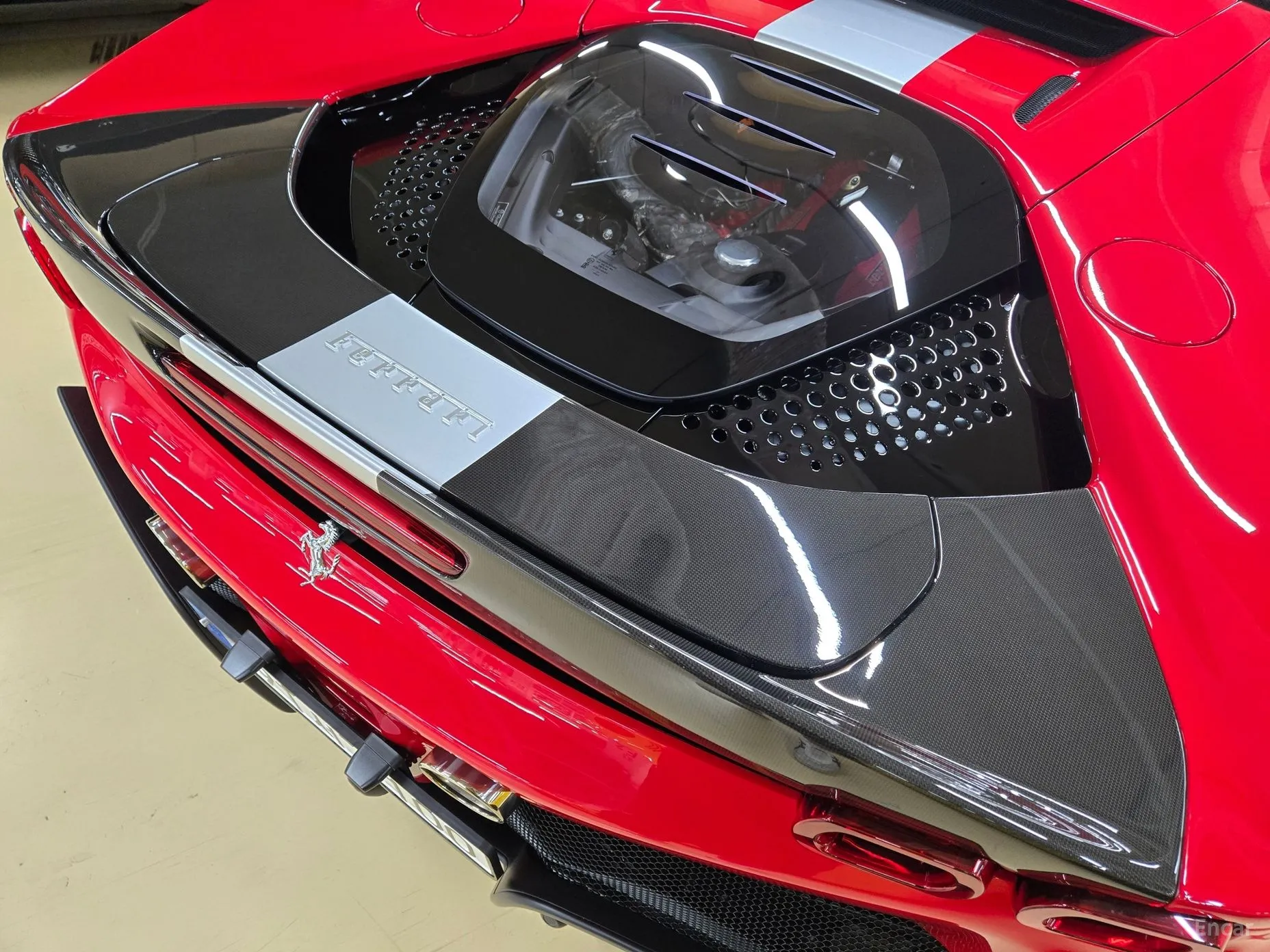 Ferrari SF90 Stradale превью 15