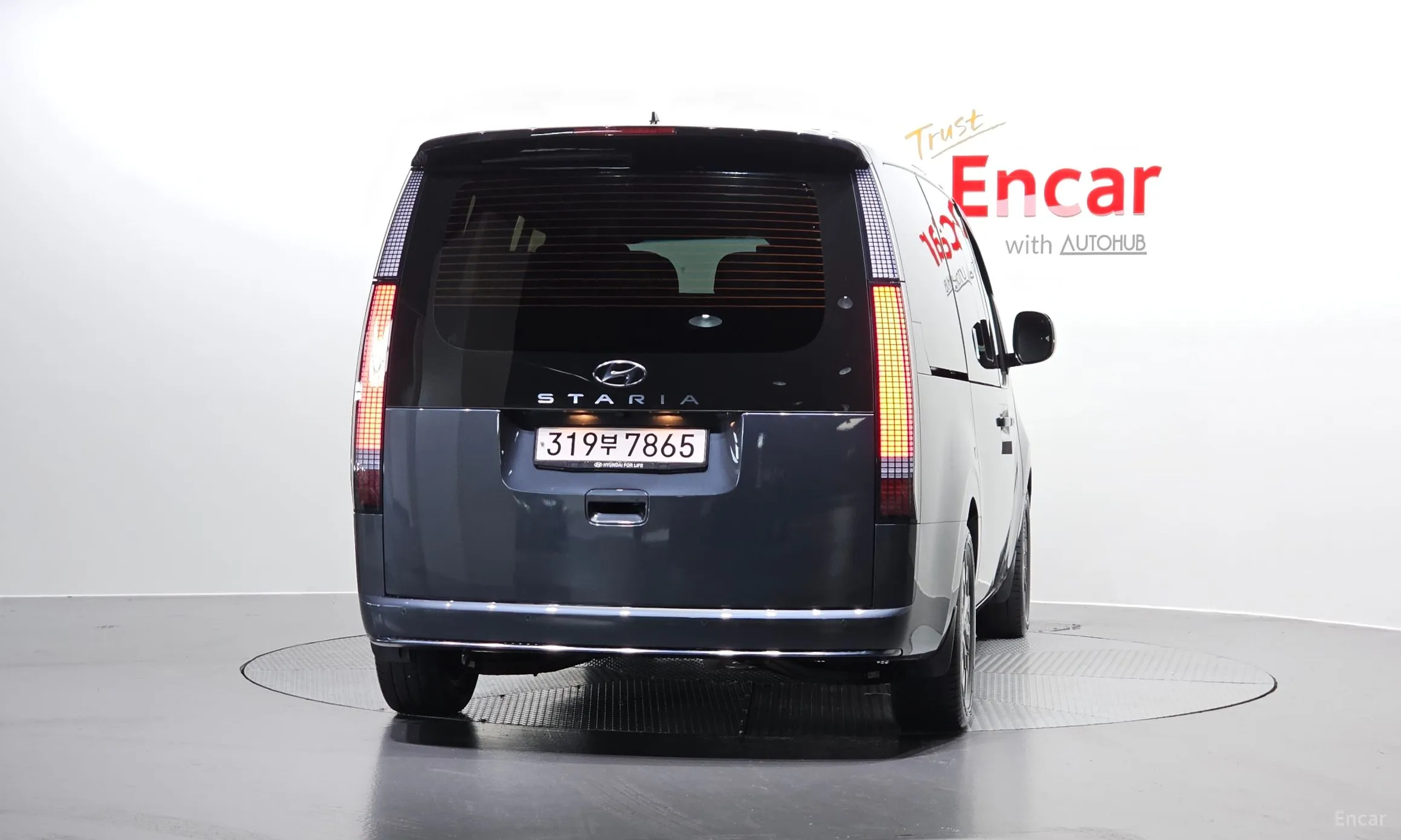Hyundai Staria превью 3