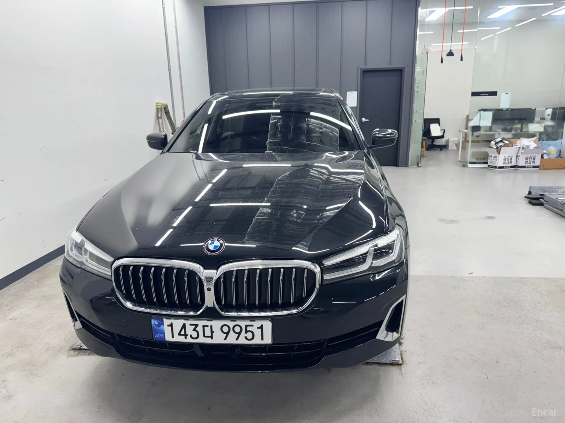 BMW 5 Series (G30) превью 2