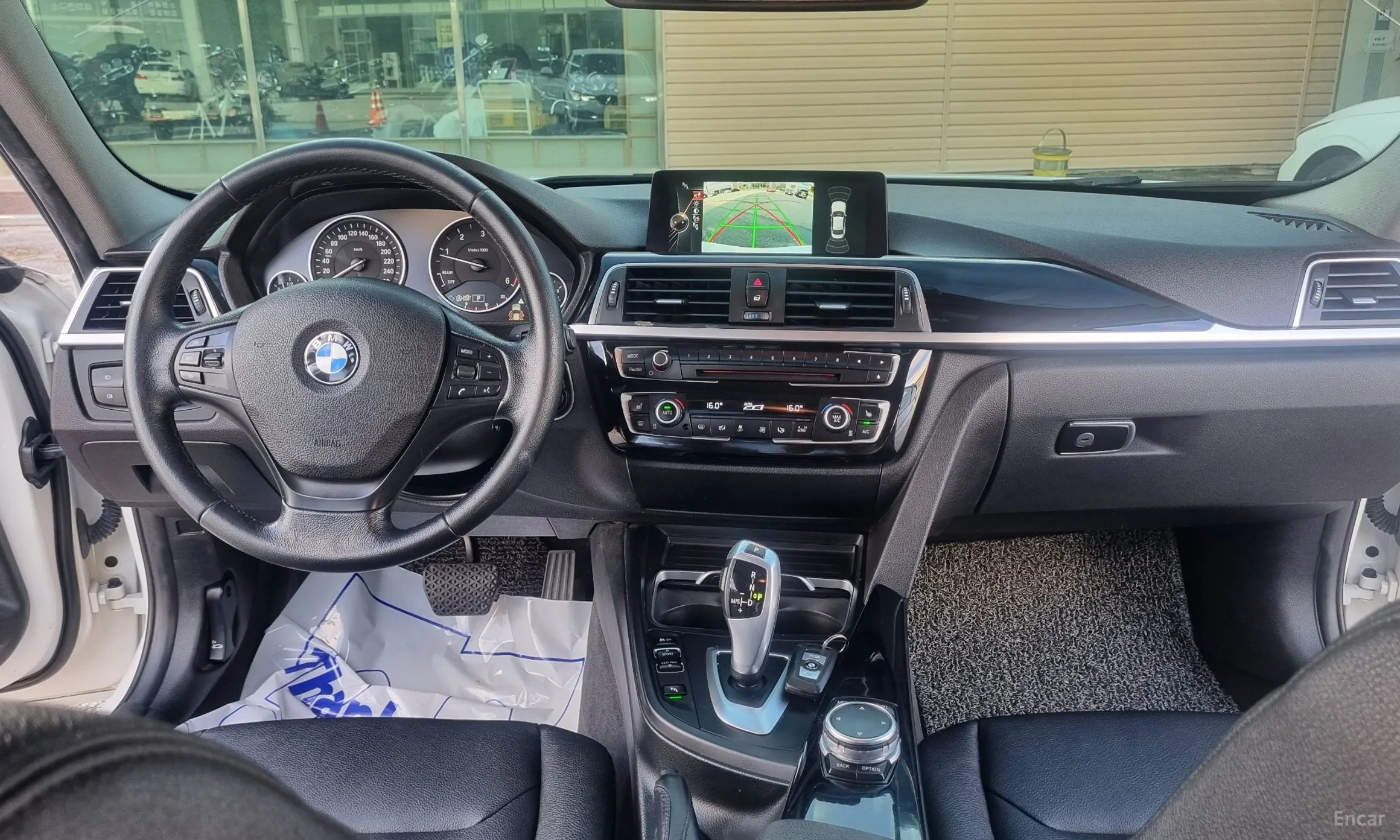 BMW 3 Series (F30) превью 4
