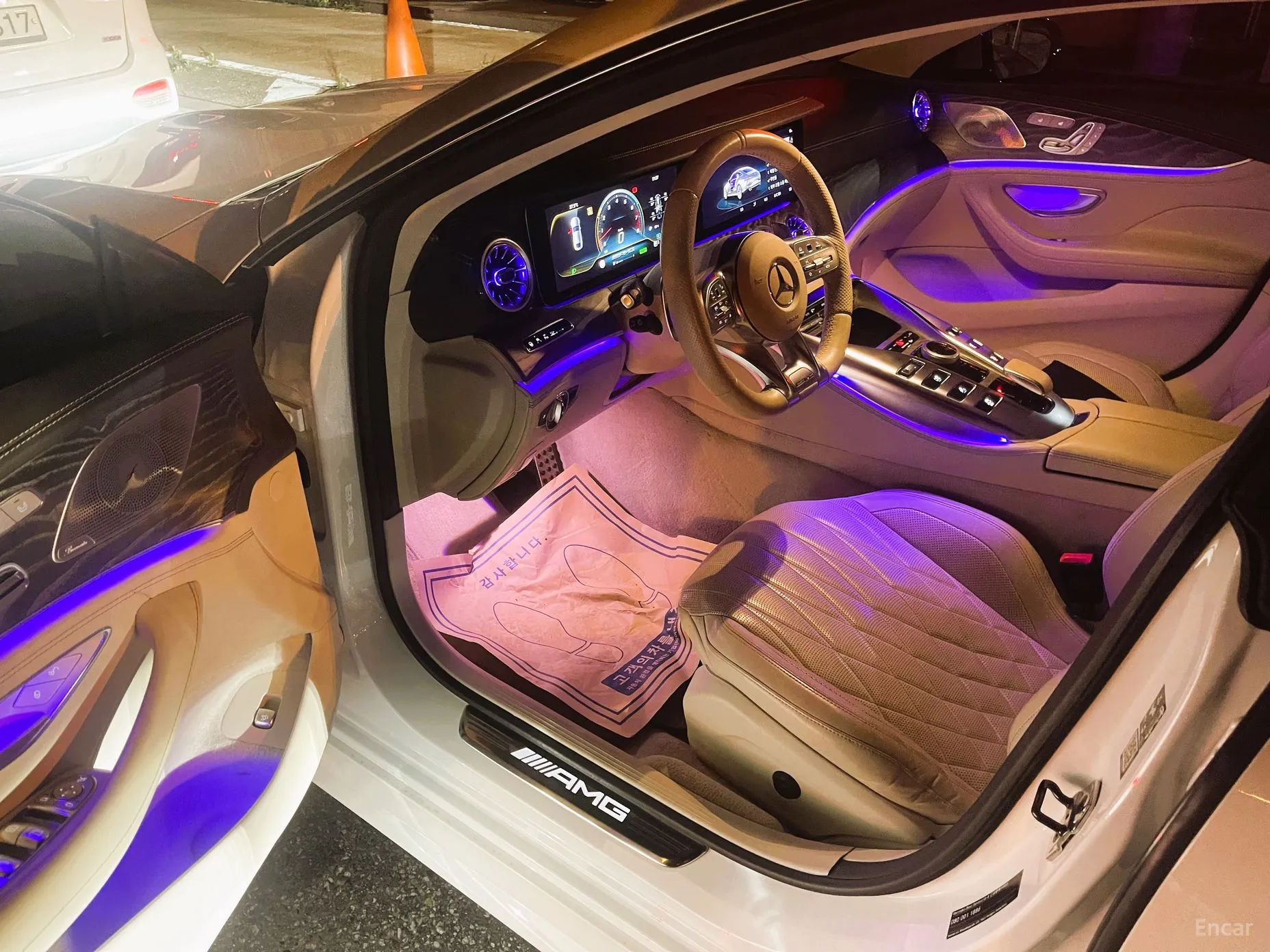 Mercedes Benz AMG GT превью 3