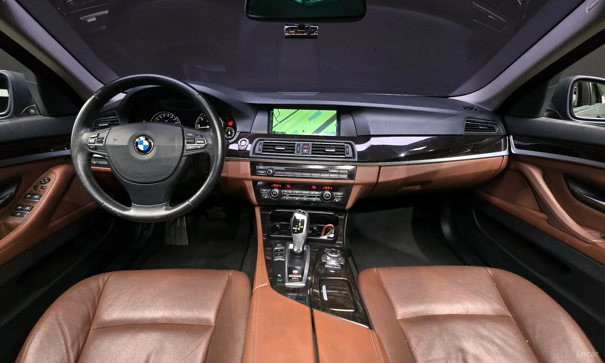 BMW 5 Series (F10) превью 4