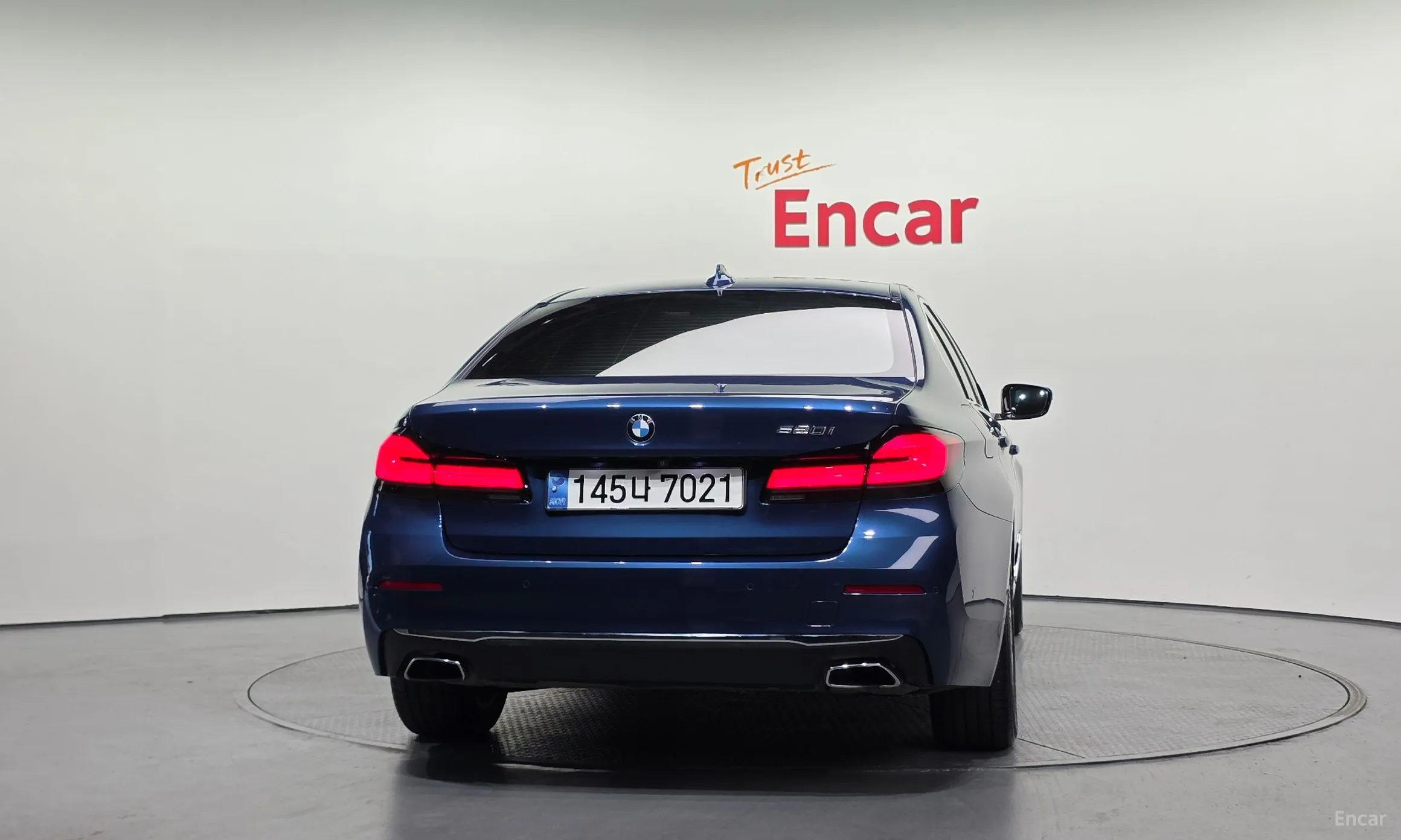 BMW 5 Series (G30) превью 3