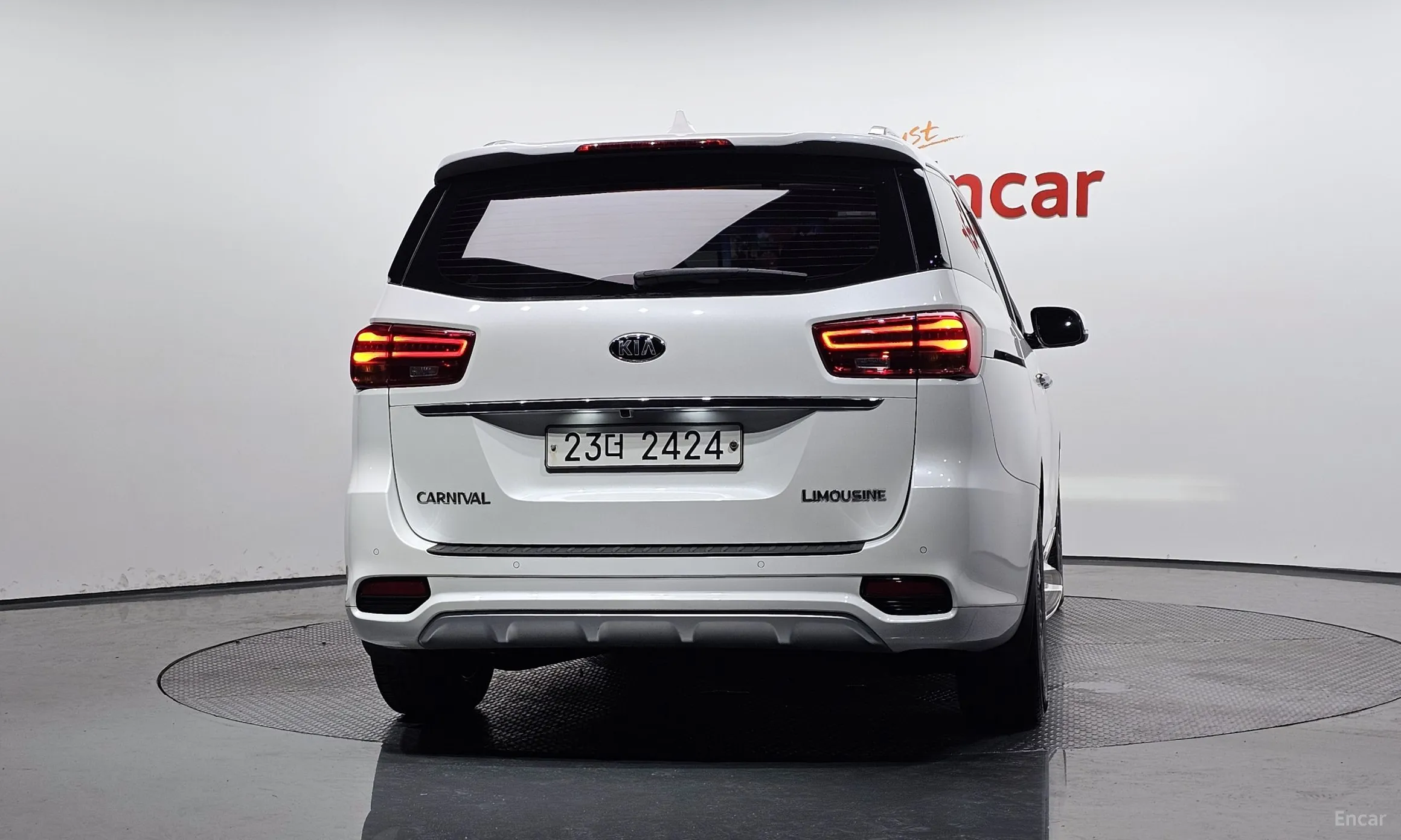 Kia Carnival превью 3