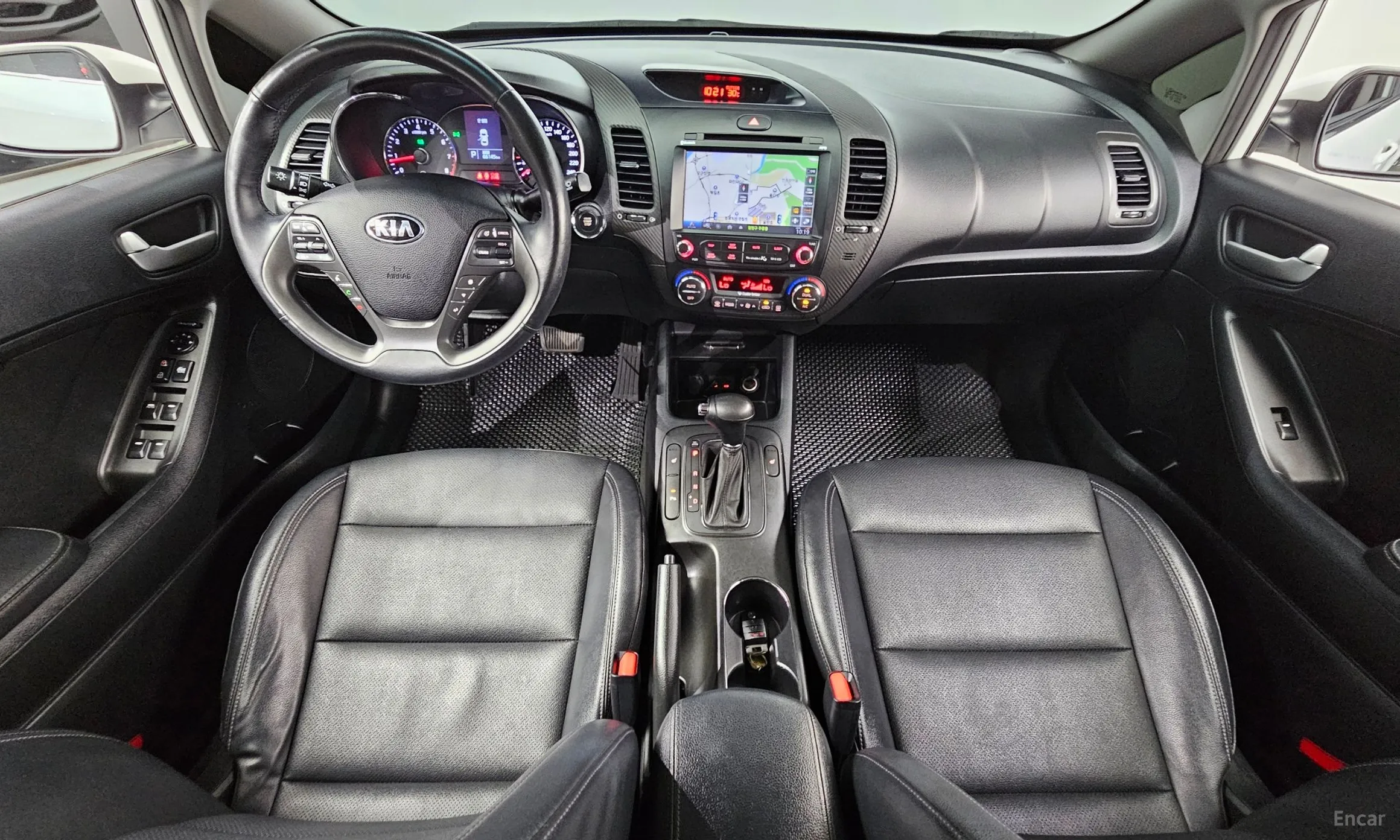Kia K3 превью 4