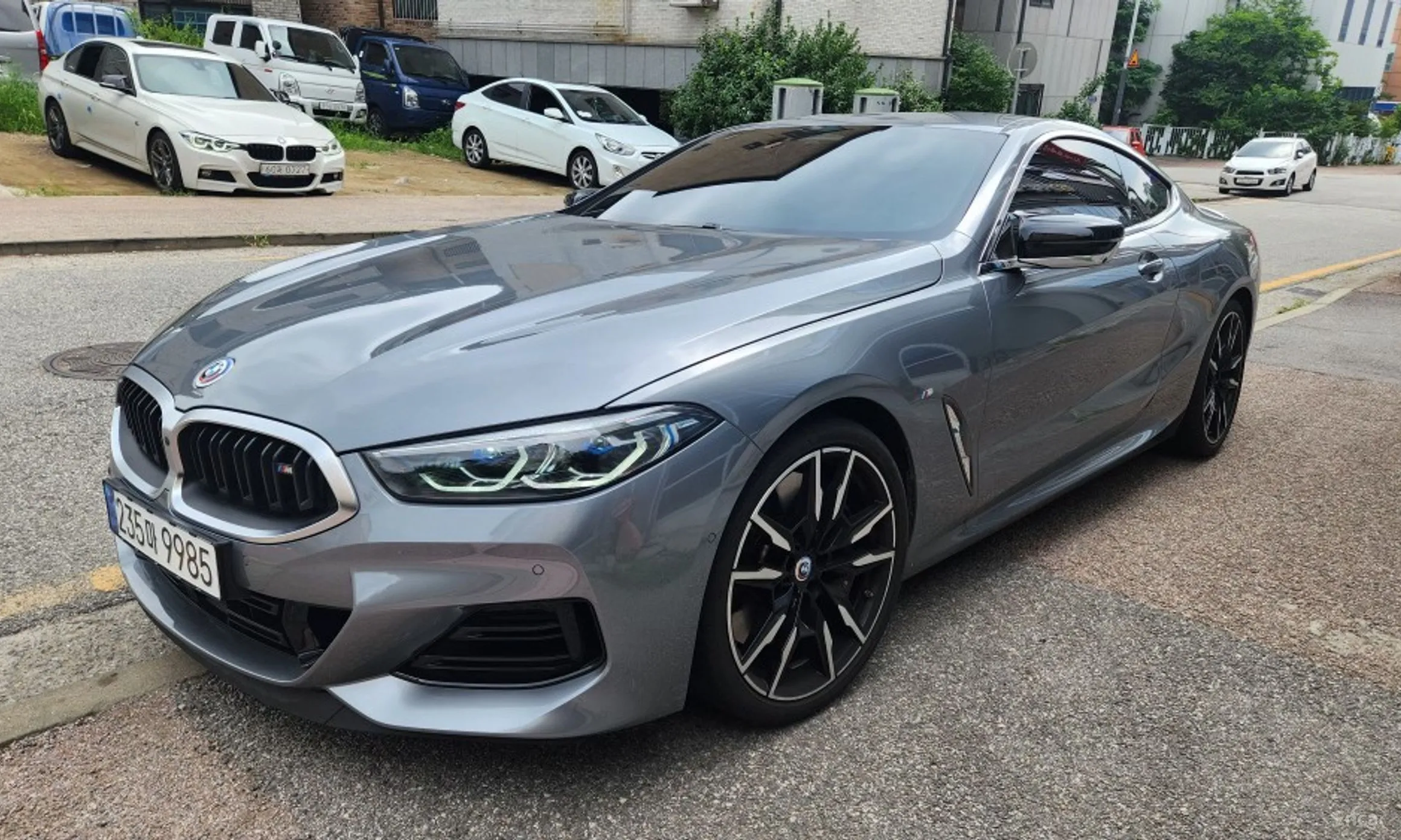 BMW 8-series (G15)