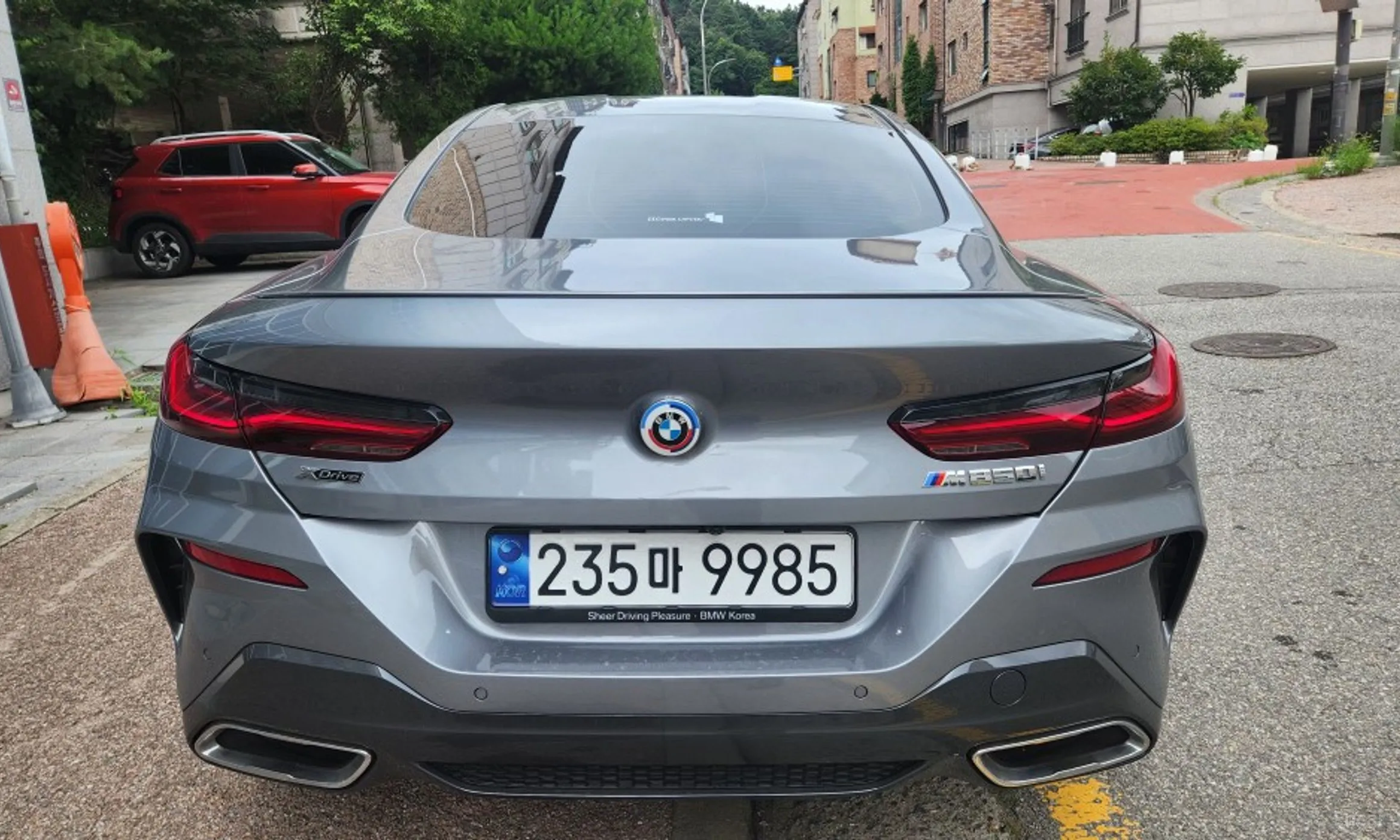 BMW 8-series (G15) превью 3