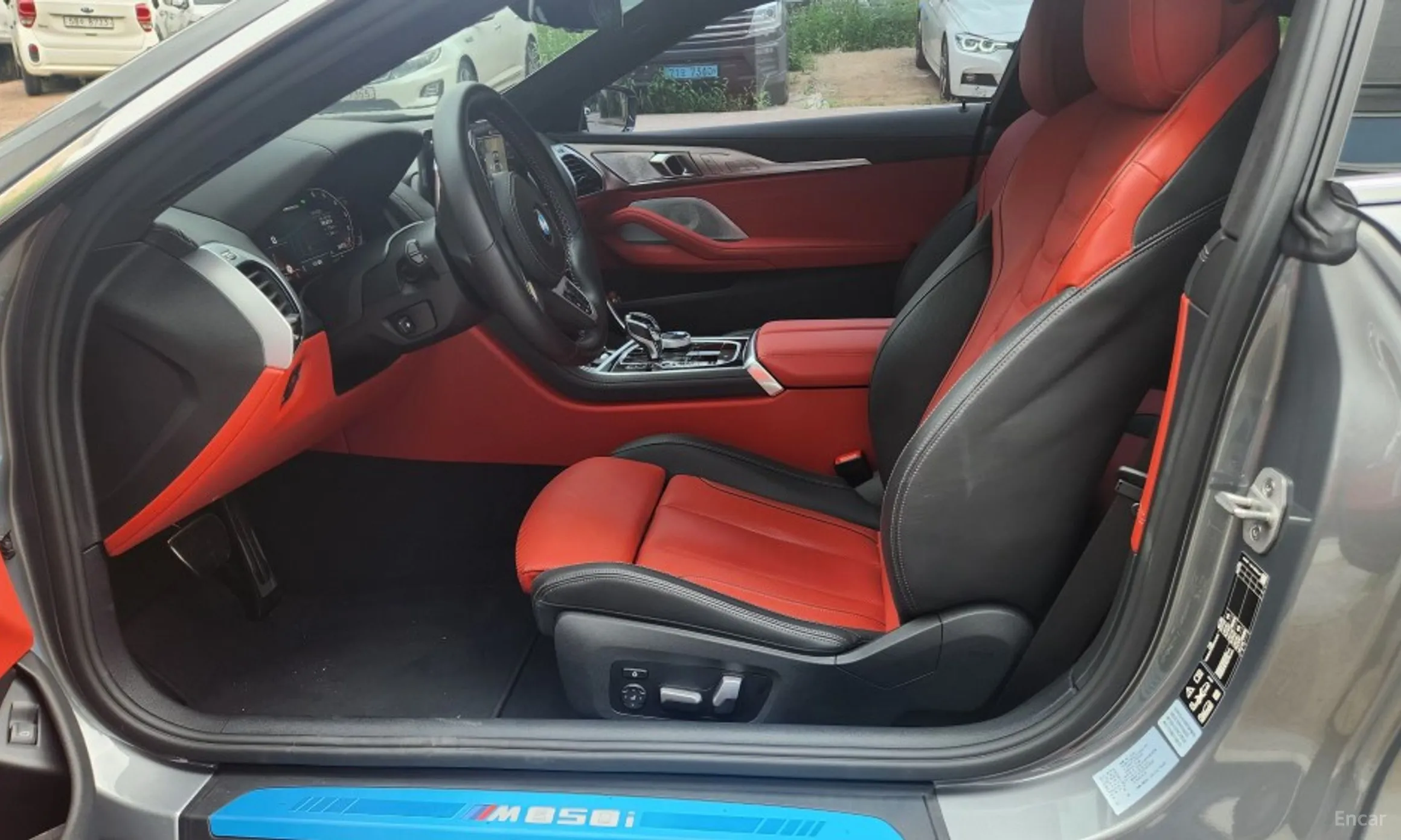BMW 8-series (G15) превью 4