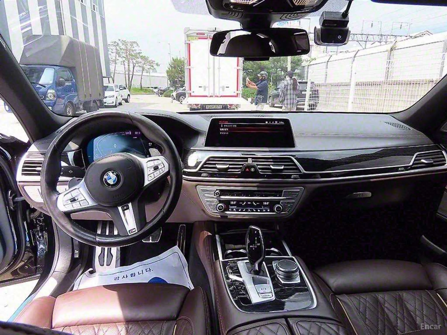 BMW 7 Series (G11) превью 4