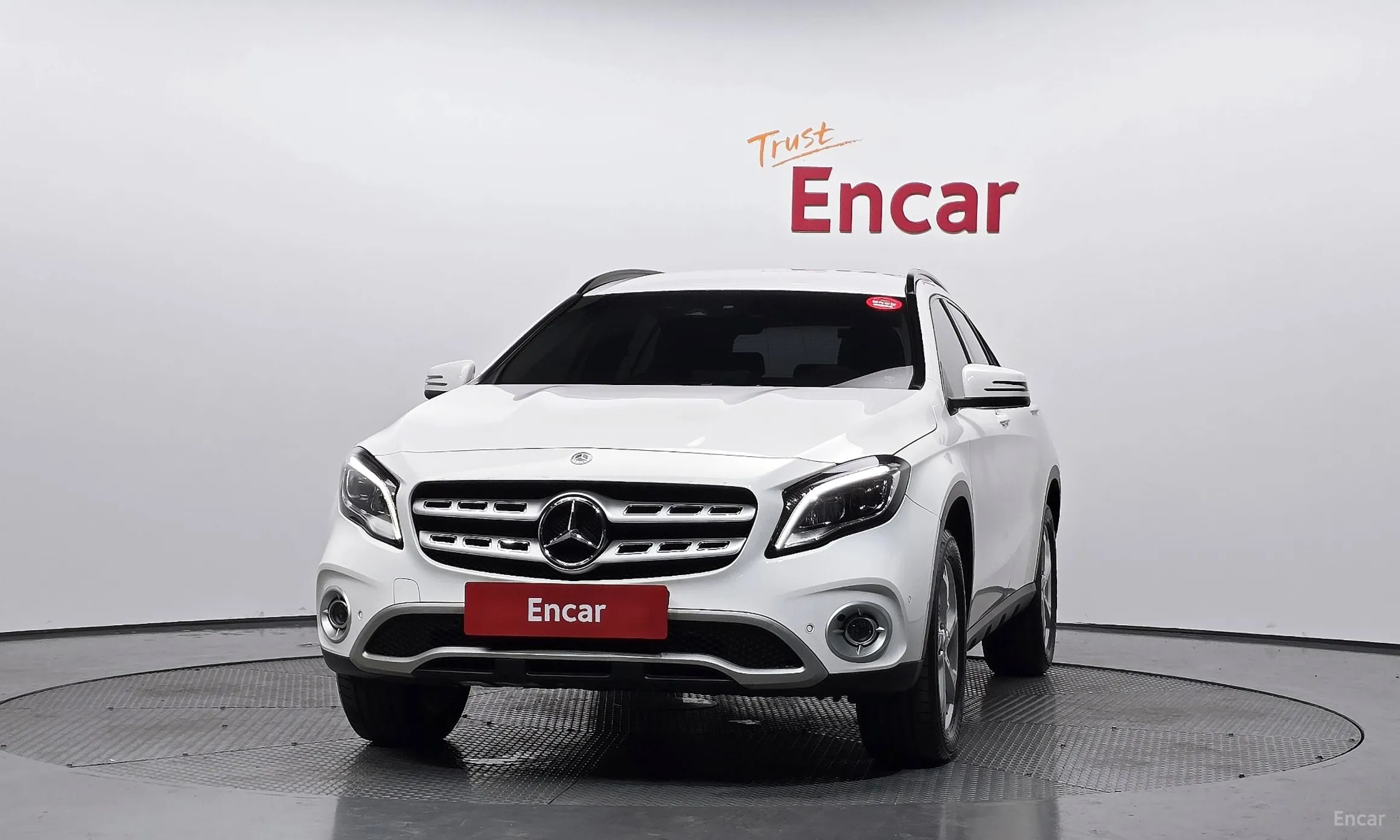 Mercedes Benz GLA-Class X156