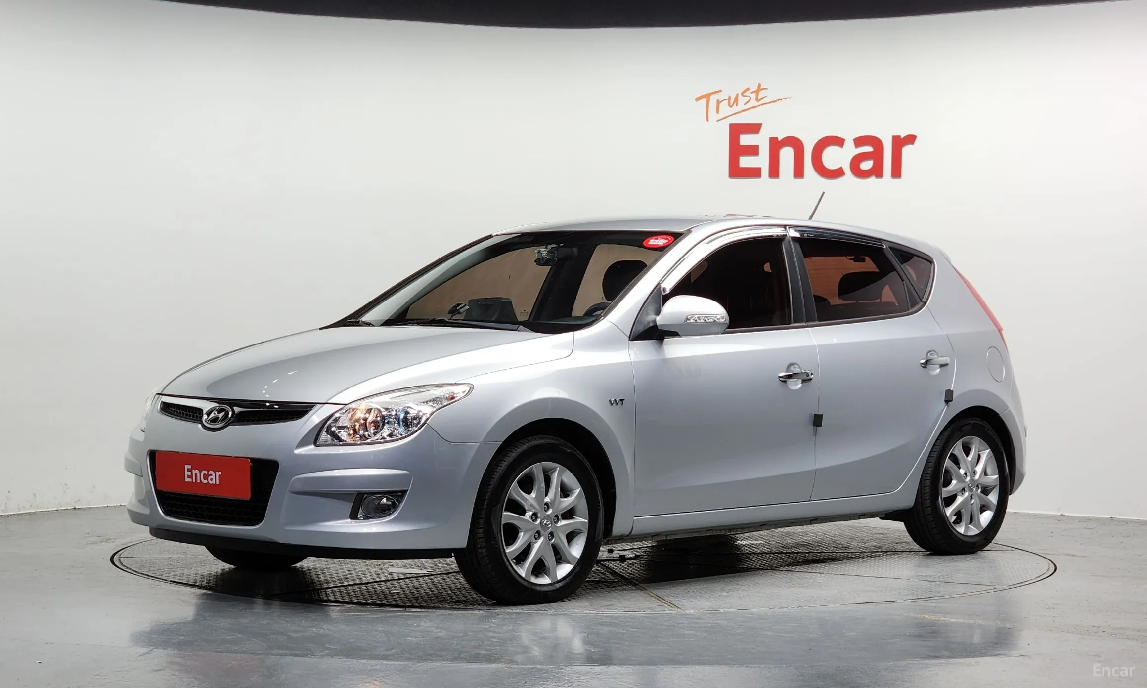 i30