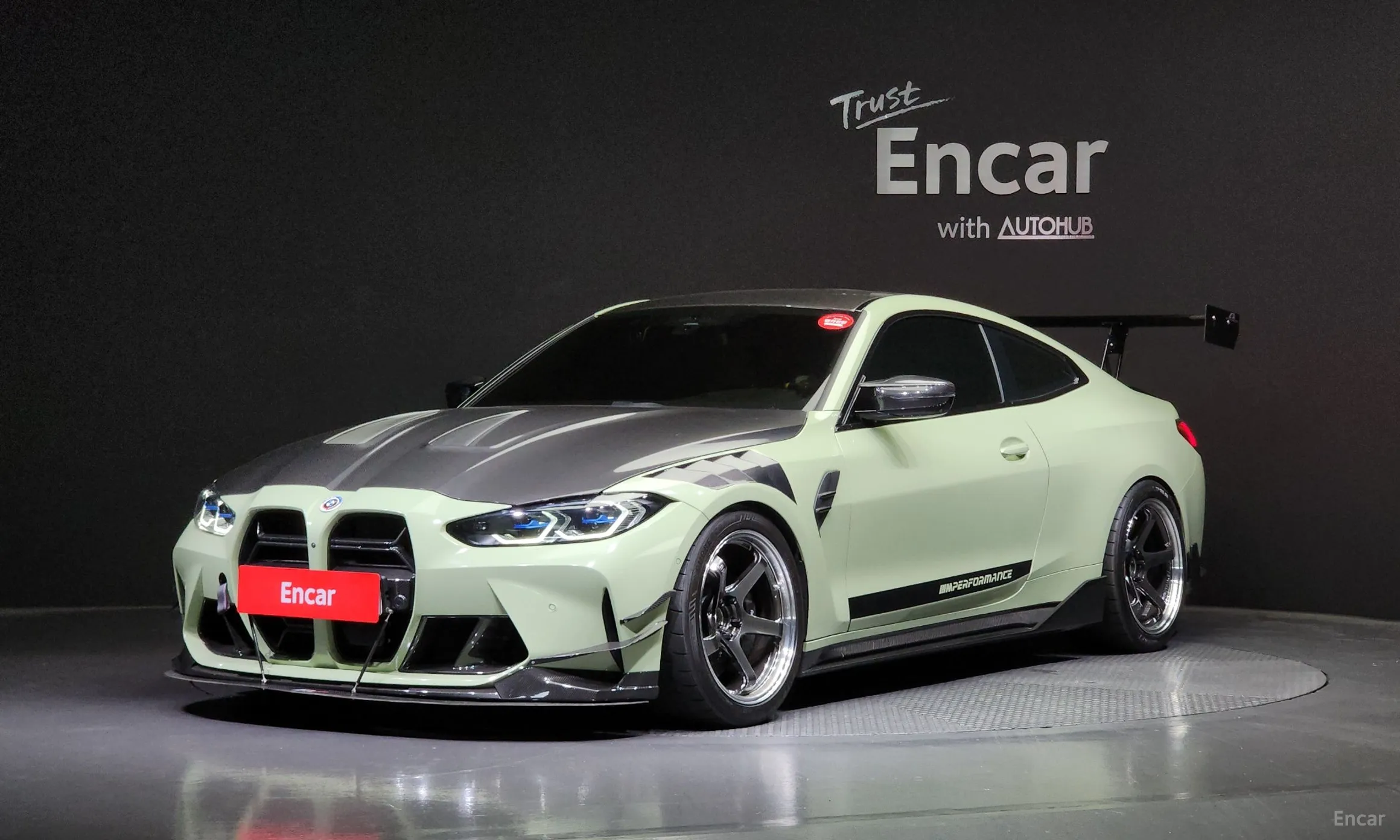 BMW M4 (G82)