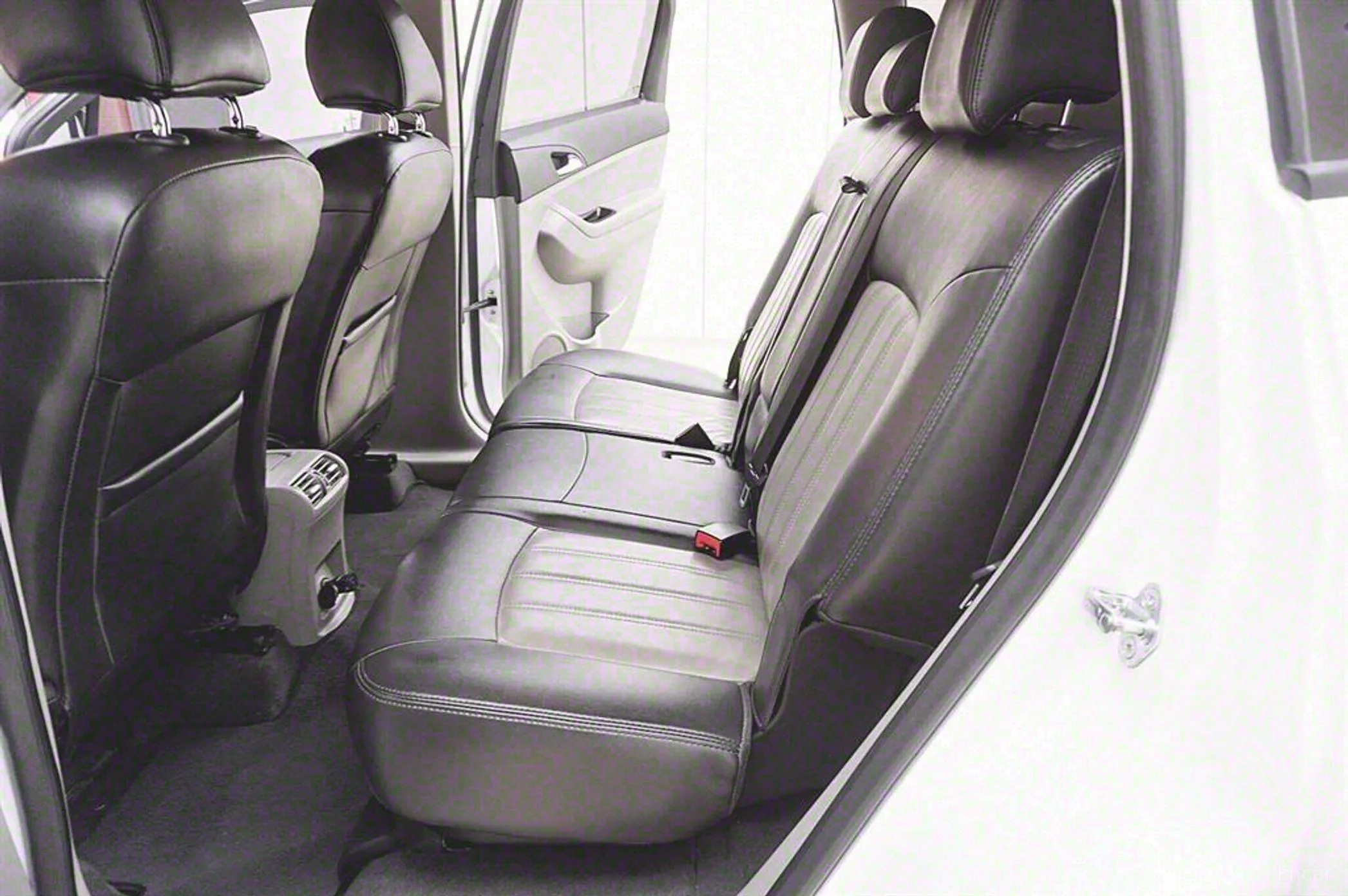 Chevrolet (GM Daewoo) Orlando превью 4