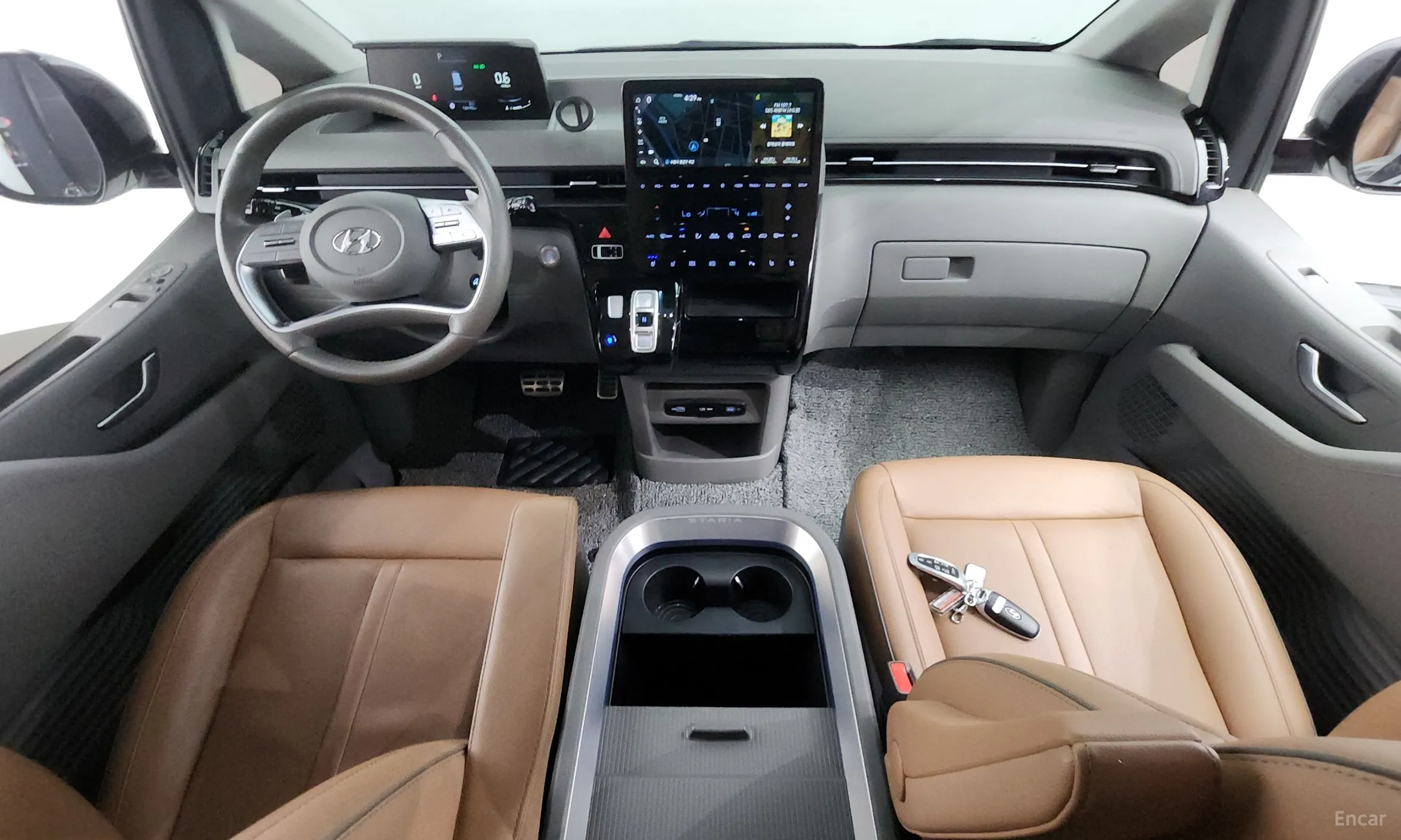 Hyundai Staria превью 4