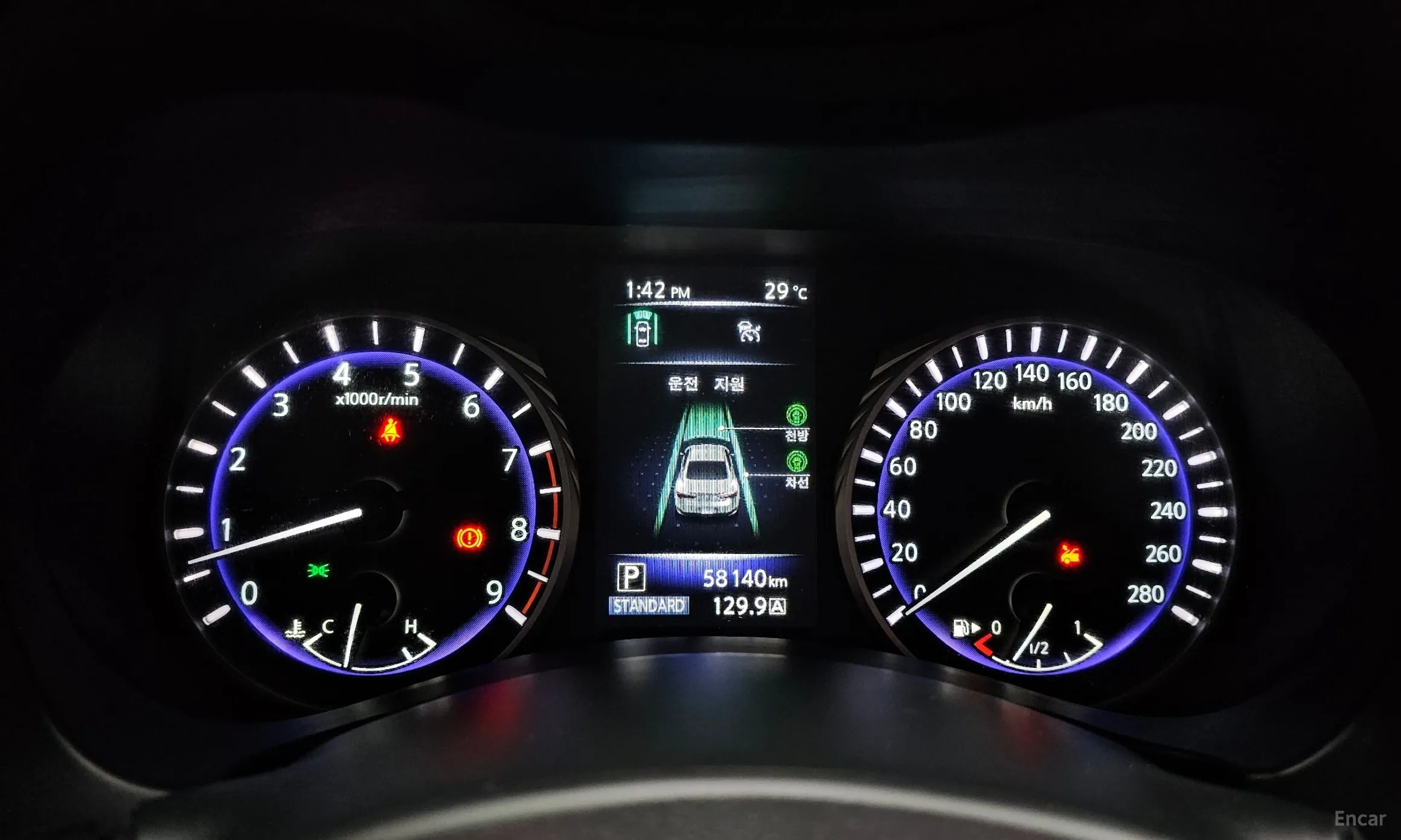 Infiniti Q60 (CV37) превью 8