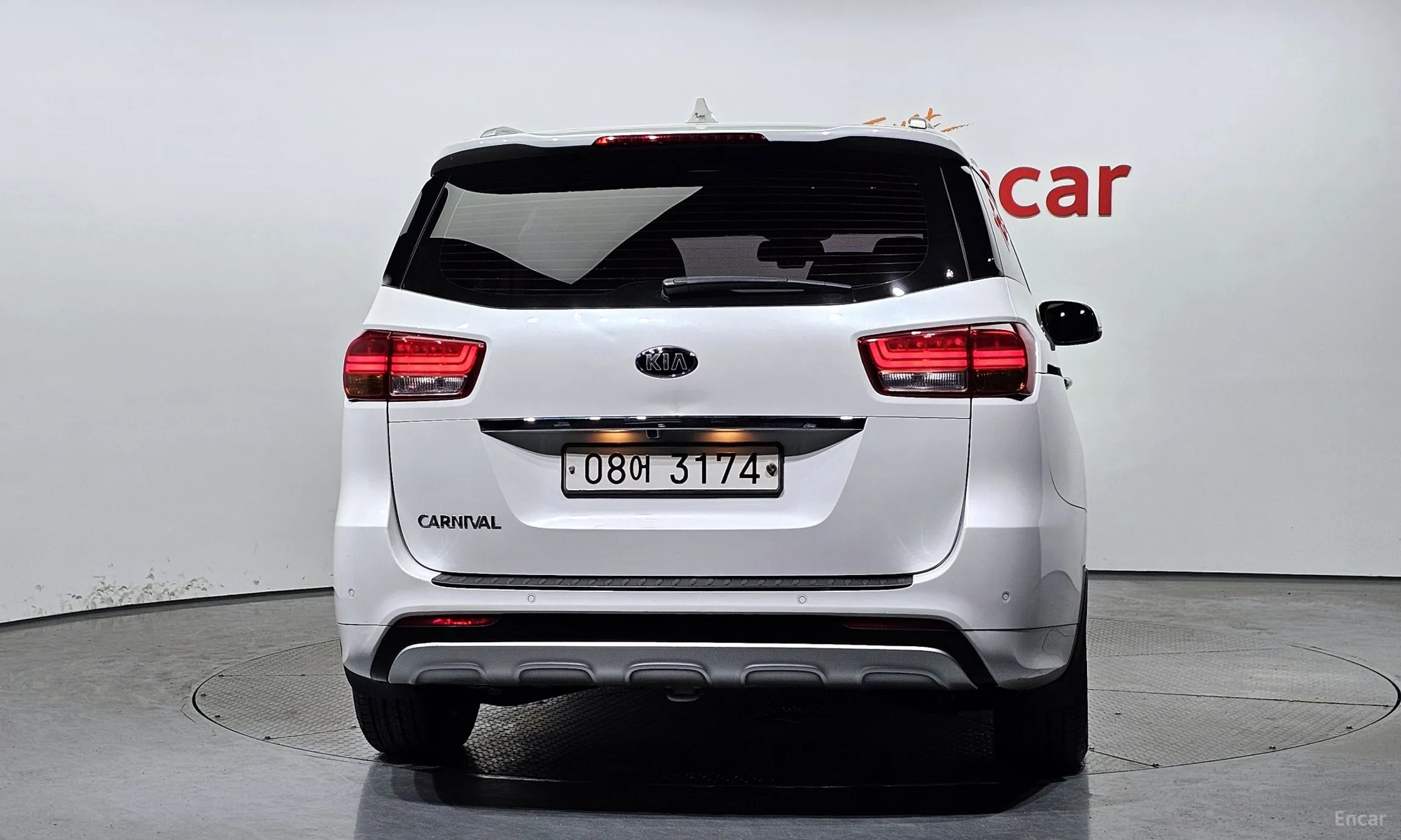 Kia Carnival превью 3