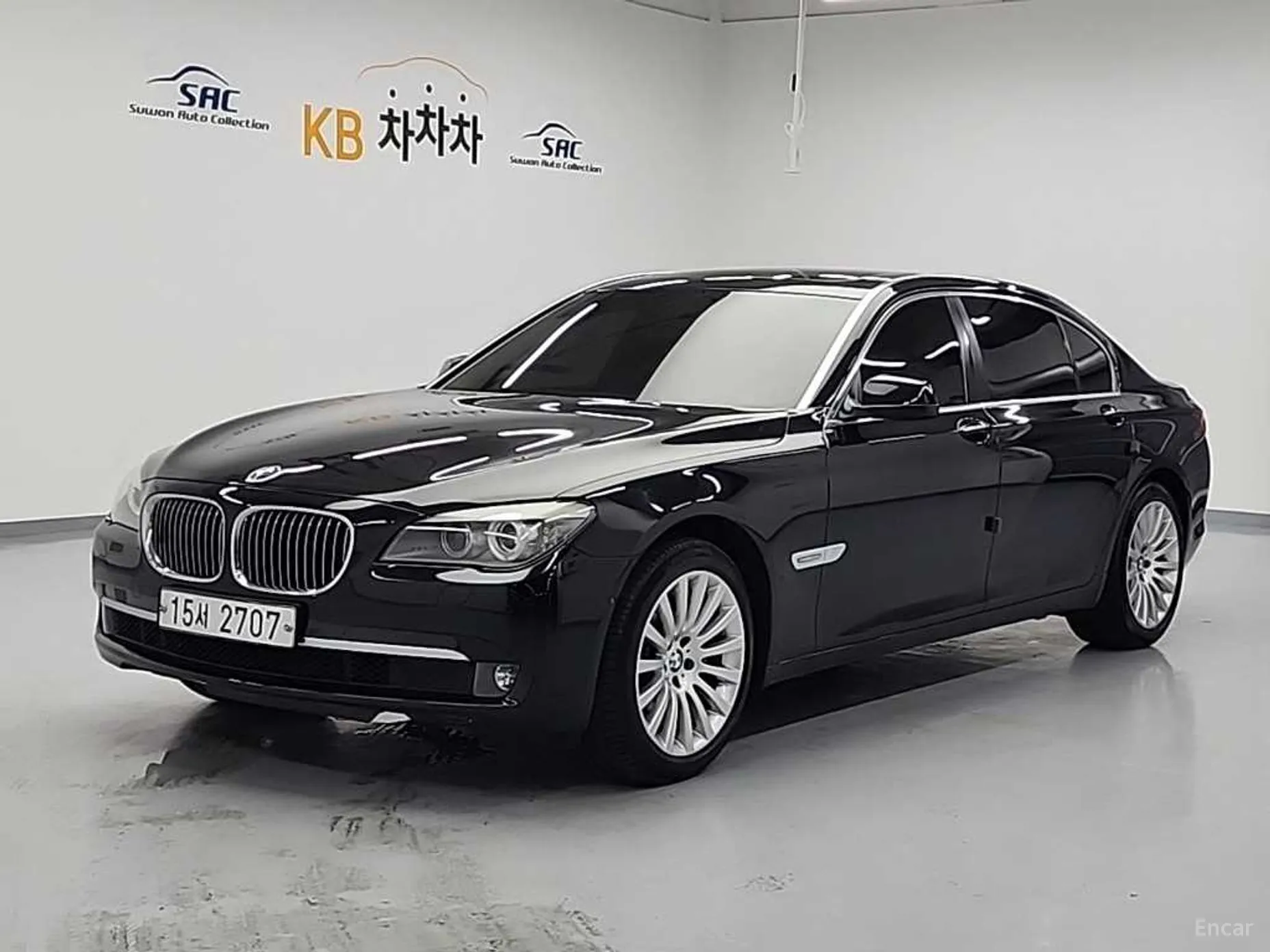 BMW 7 Series (F01)