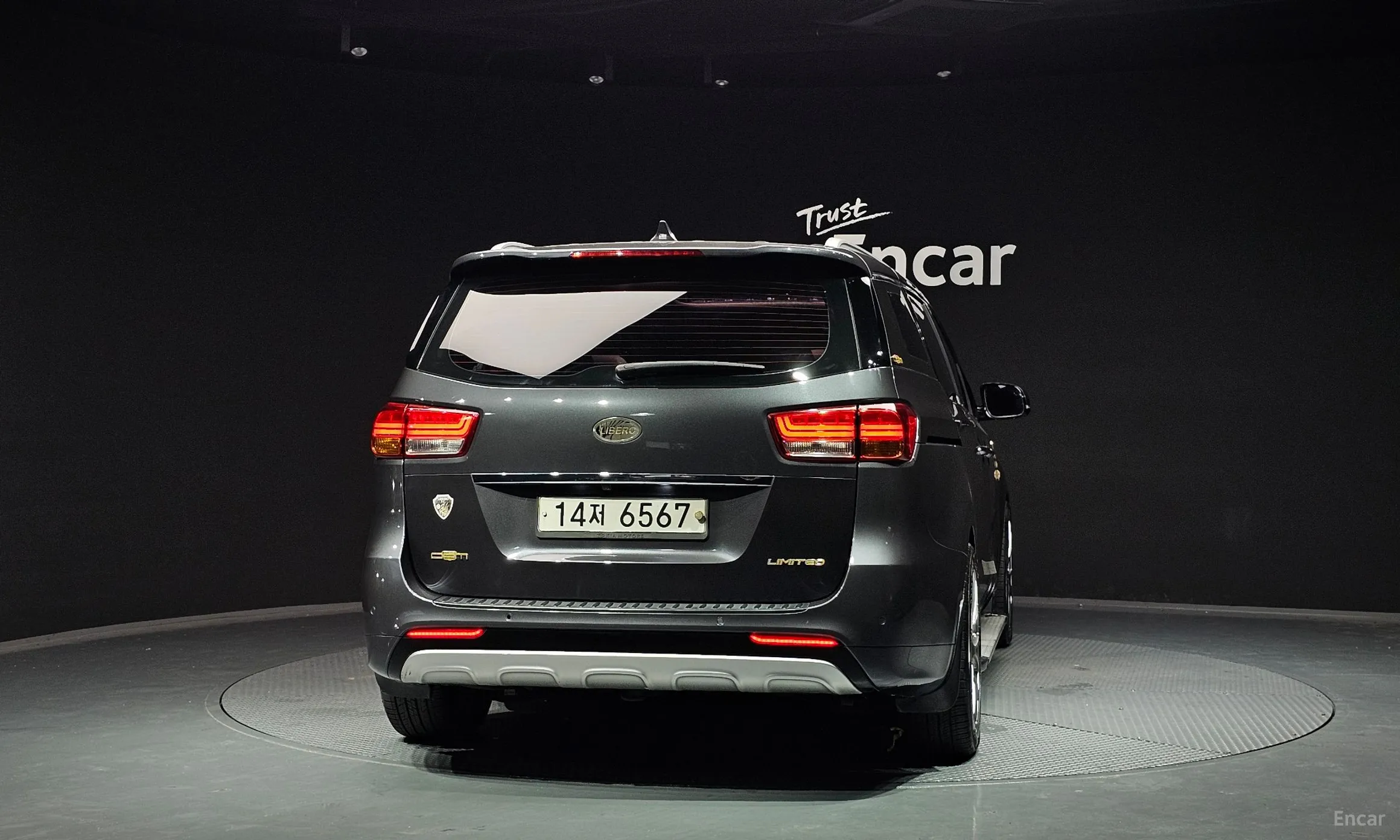 Kia Carnival превью 3