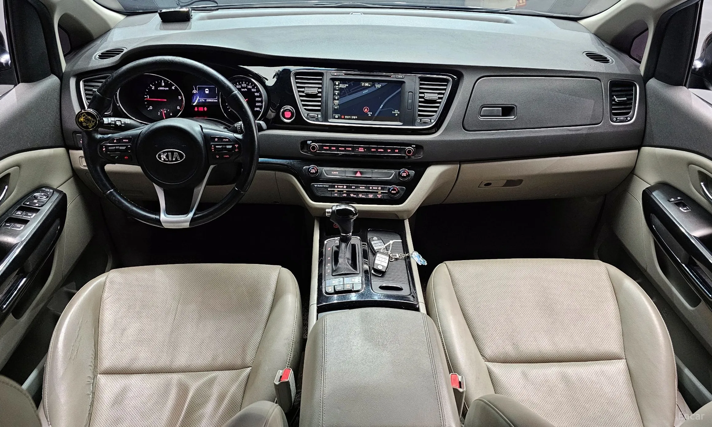 Kia Carnival превью 4