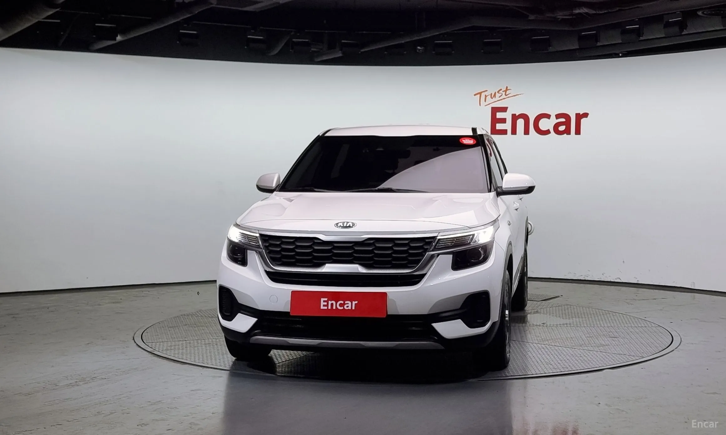 Kia Seltos превью 2