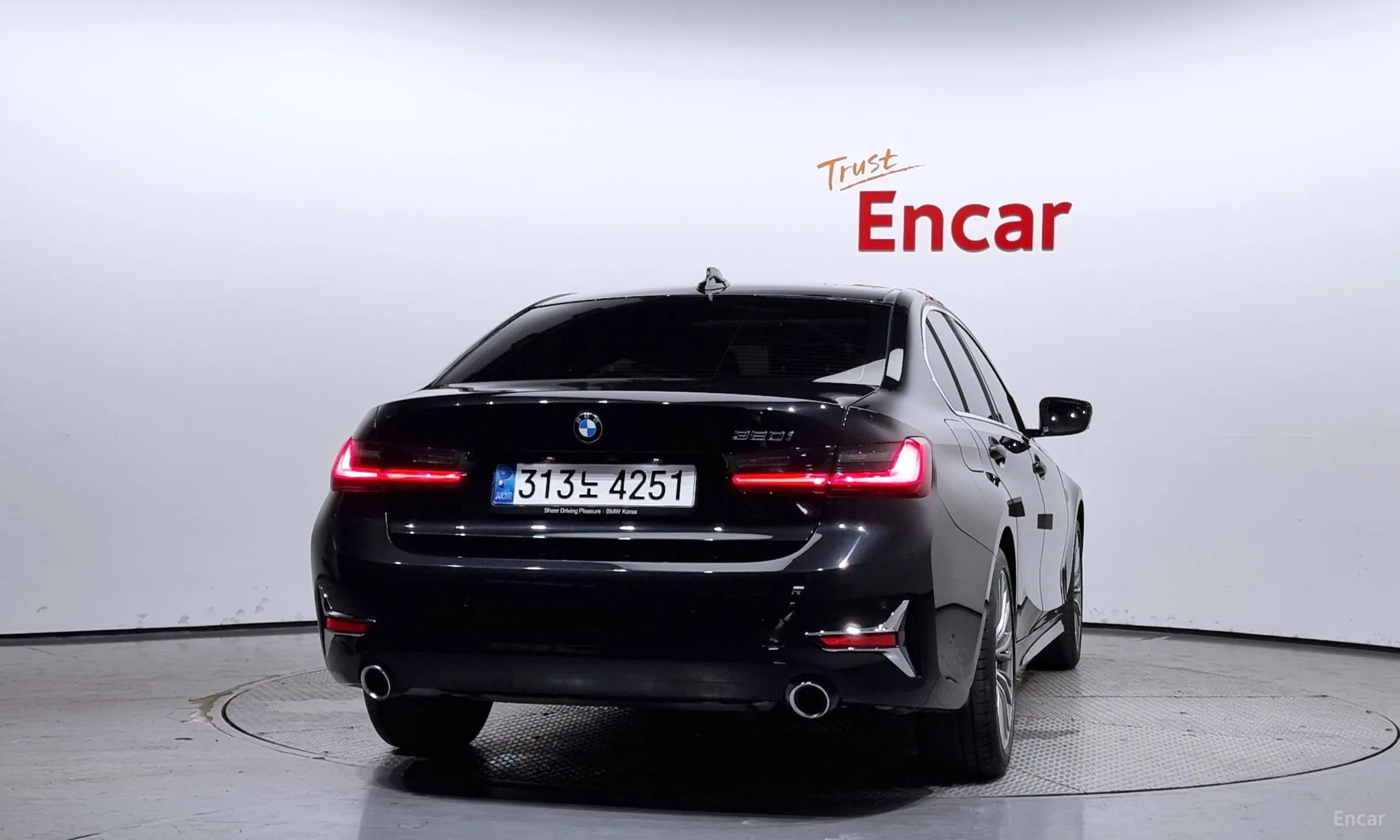 BMW 3 Series (G20) превью 3