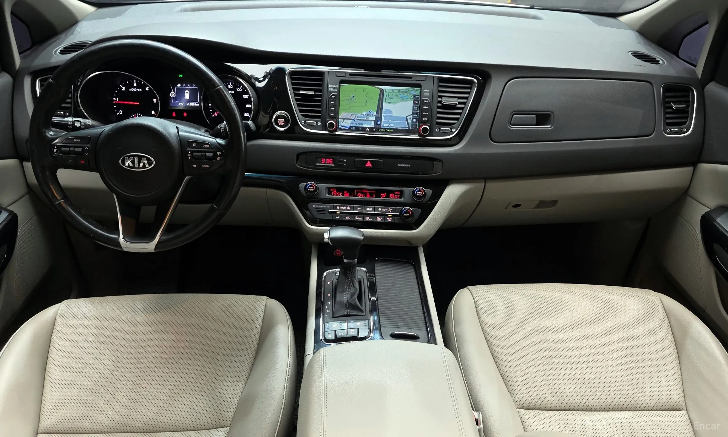 Kia Carnival превью 4