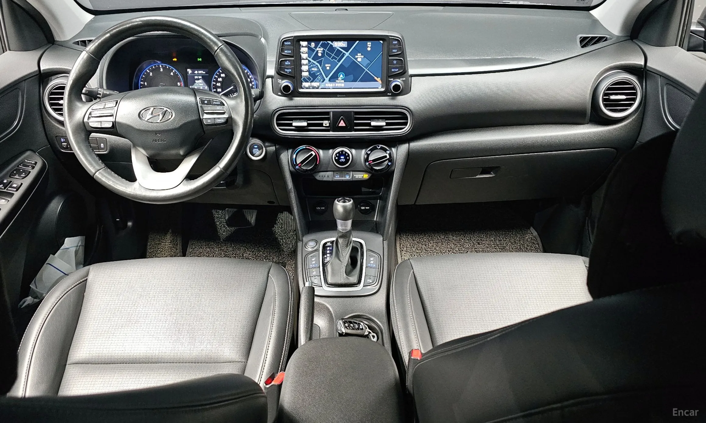 Hyundai Kona превью 4