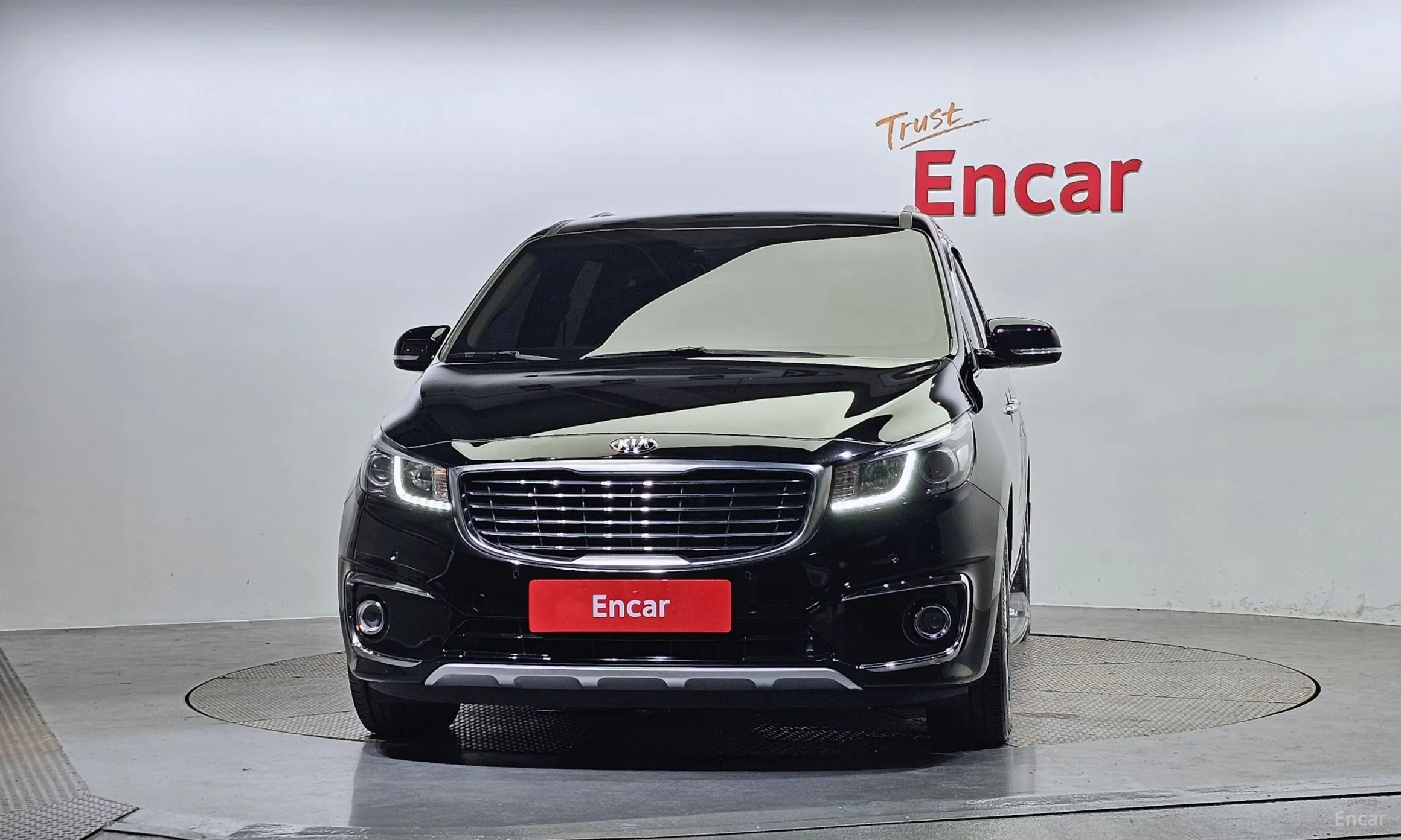 Kia Carnival превью 2