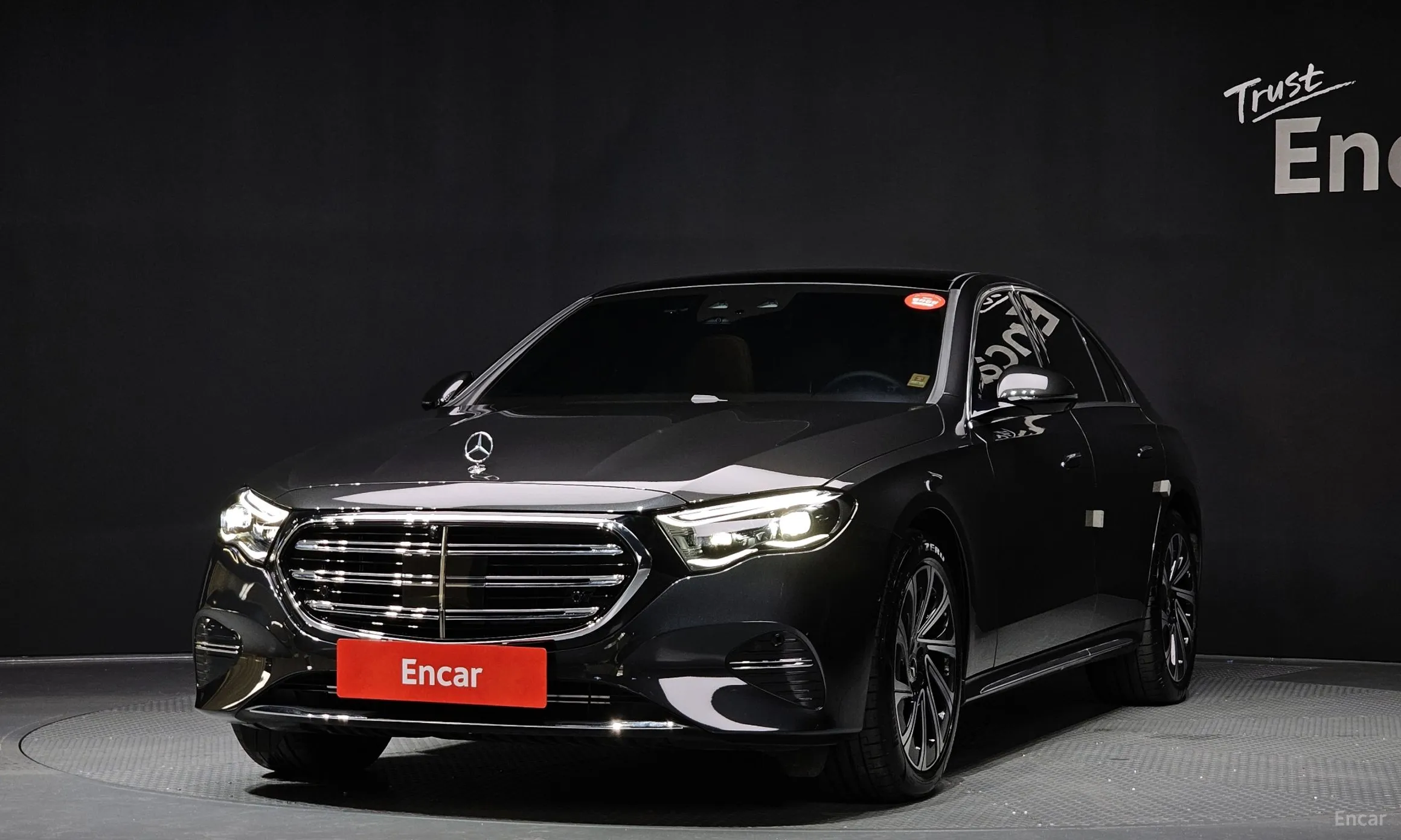 E-Class W214