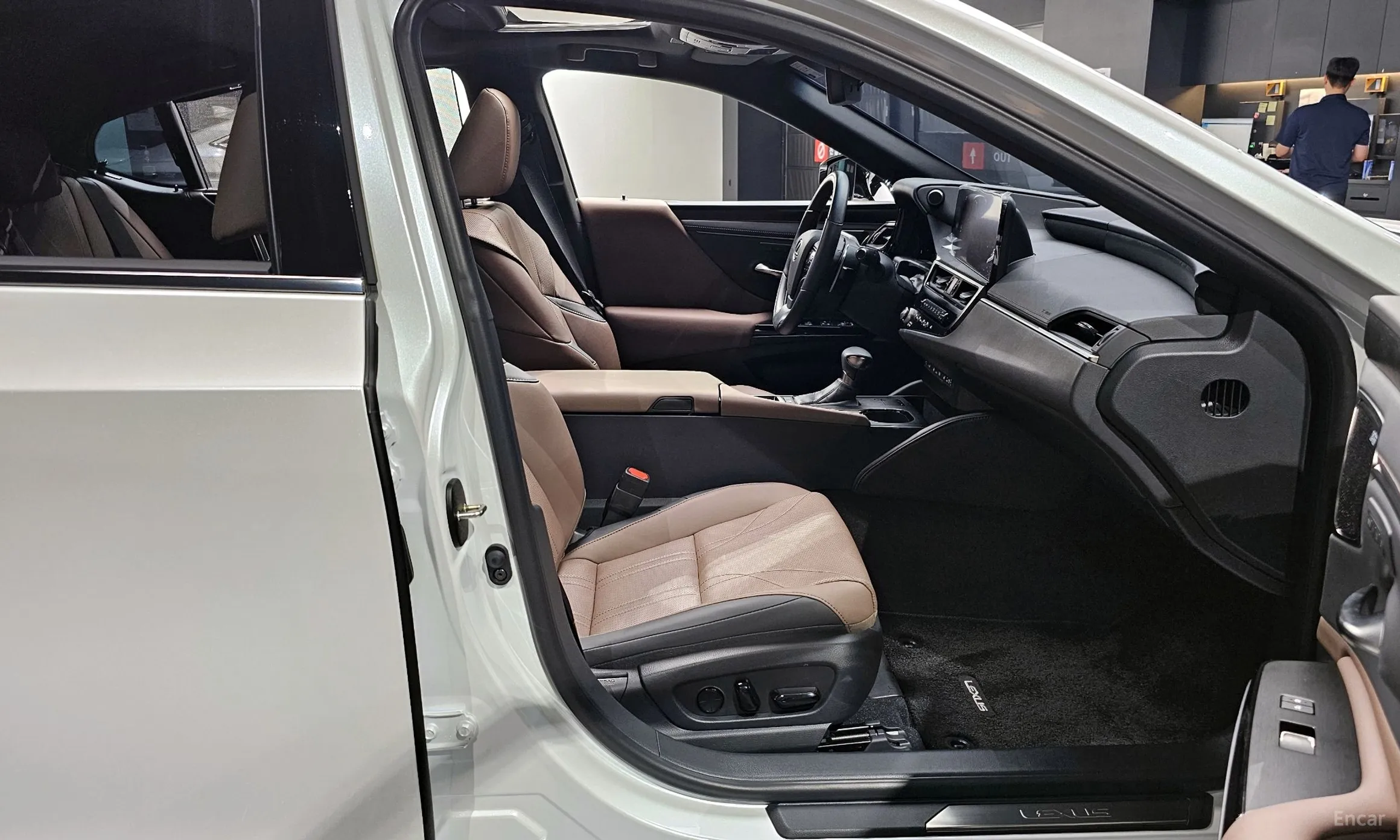 Lexus ES300h 7th Generation превью 10
