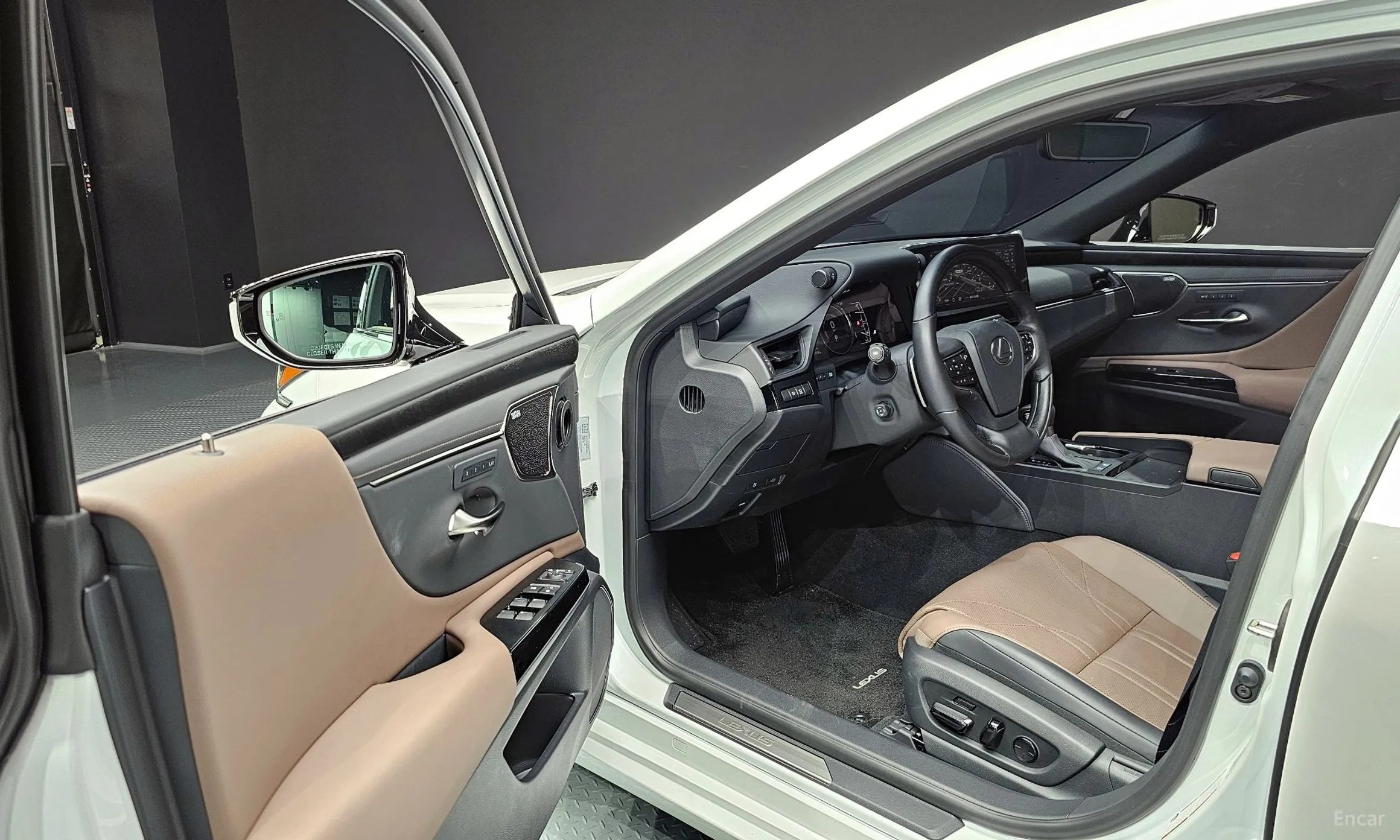Lexus ES300h 7th Generation превью 11