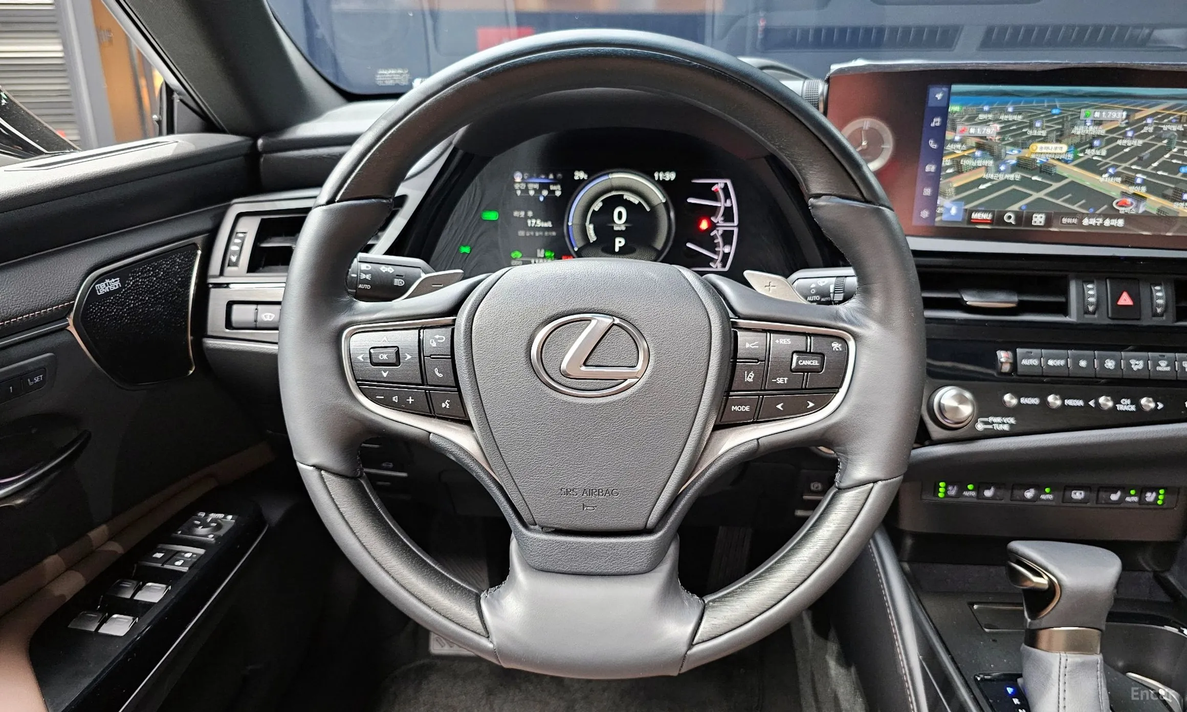 Lexus ES300h 7th Generation превью 13