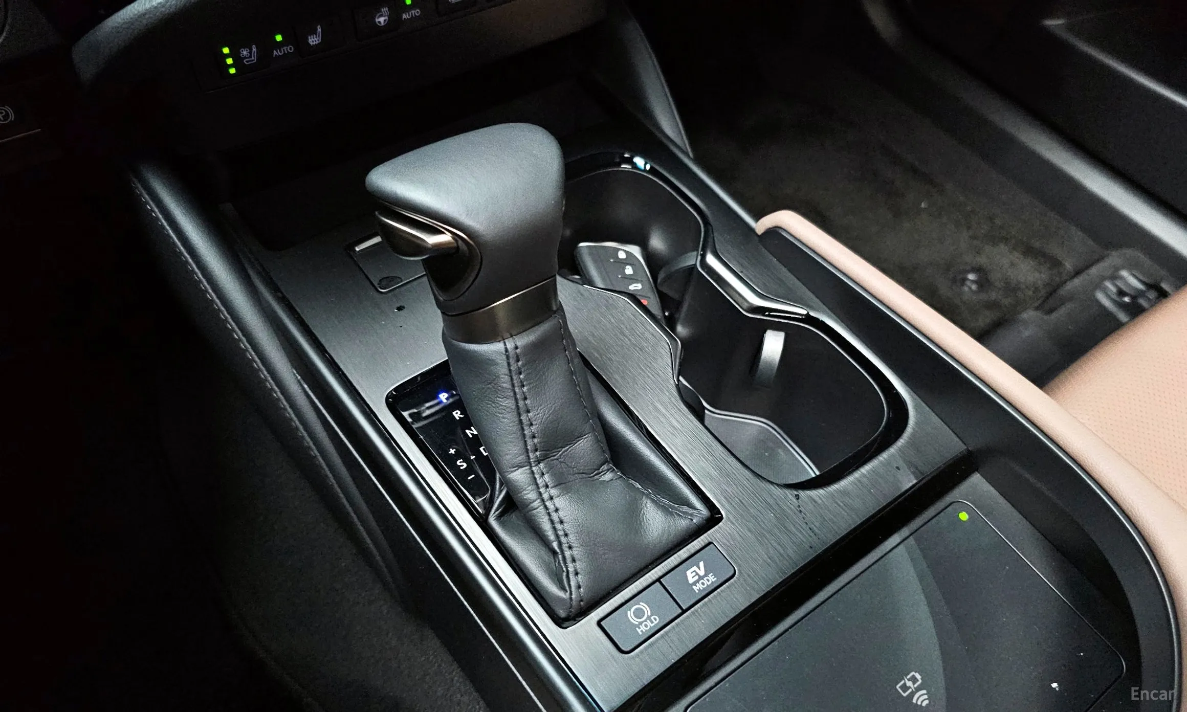 Lexus ES300h 7th Generation превью 9