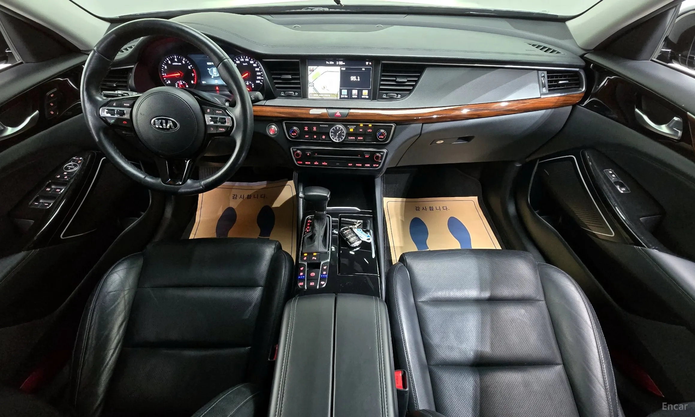 Kia K7 превью 4