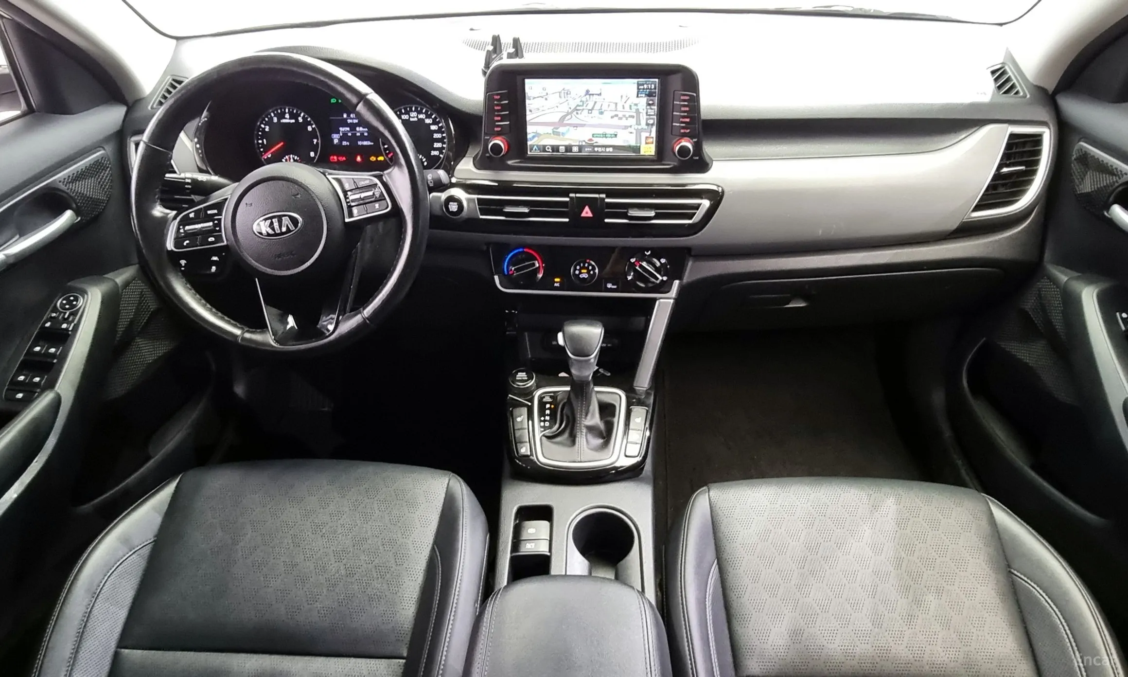 Kia Seltos превью 4