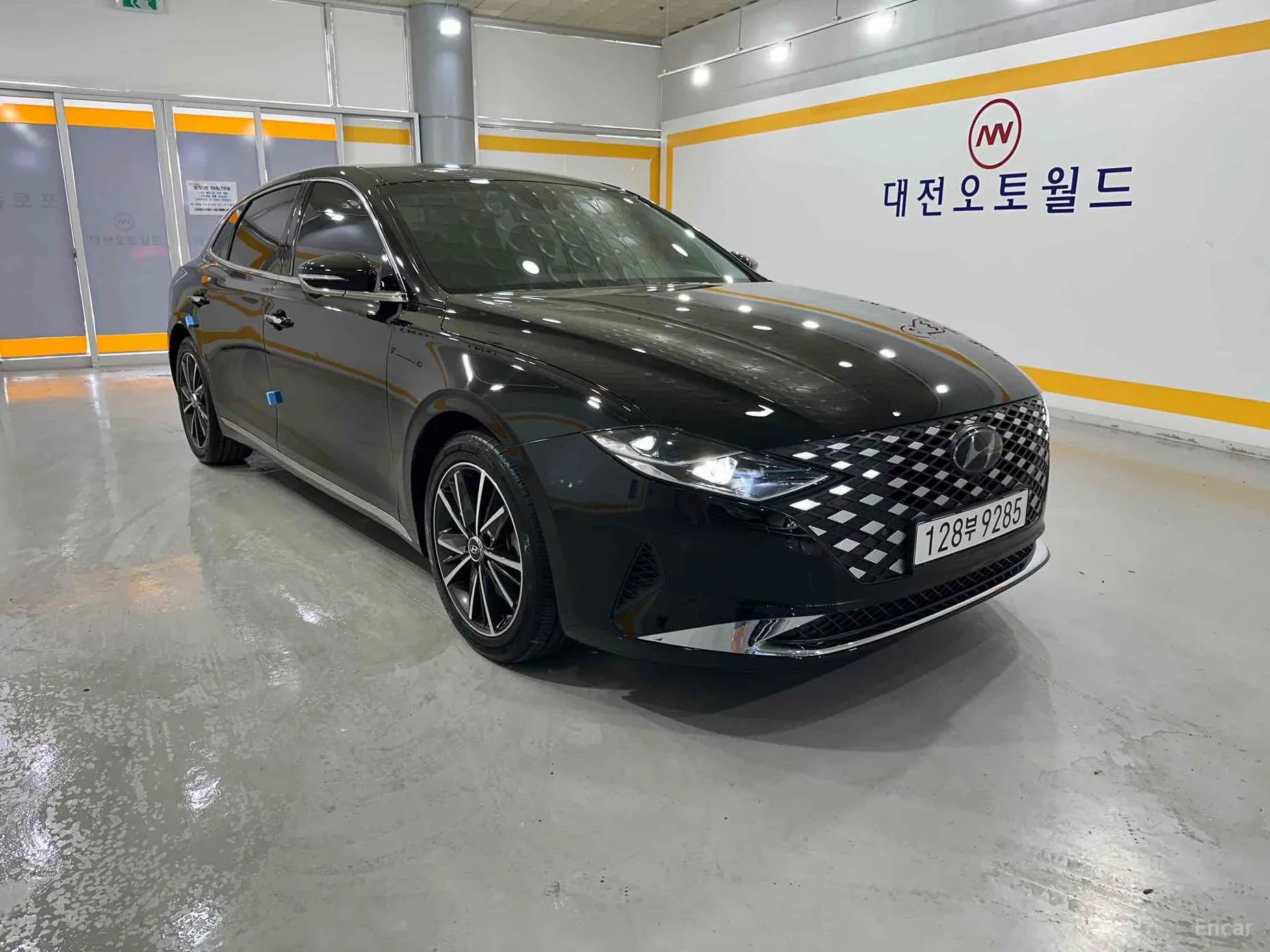 Hyundai Grandeur IG превью 4