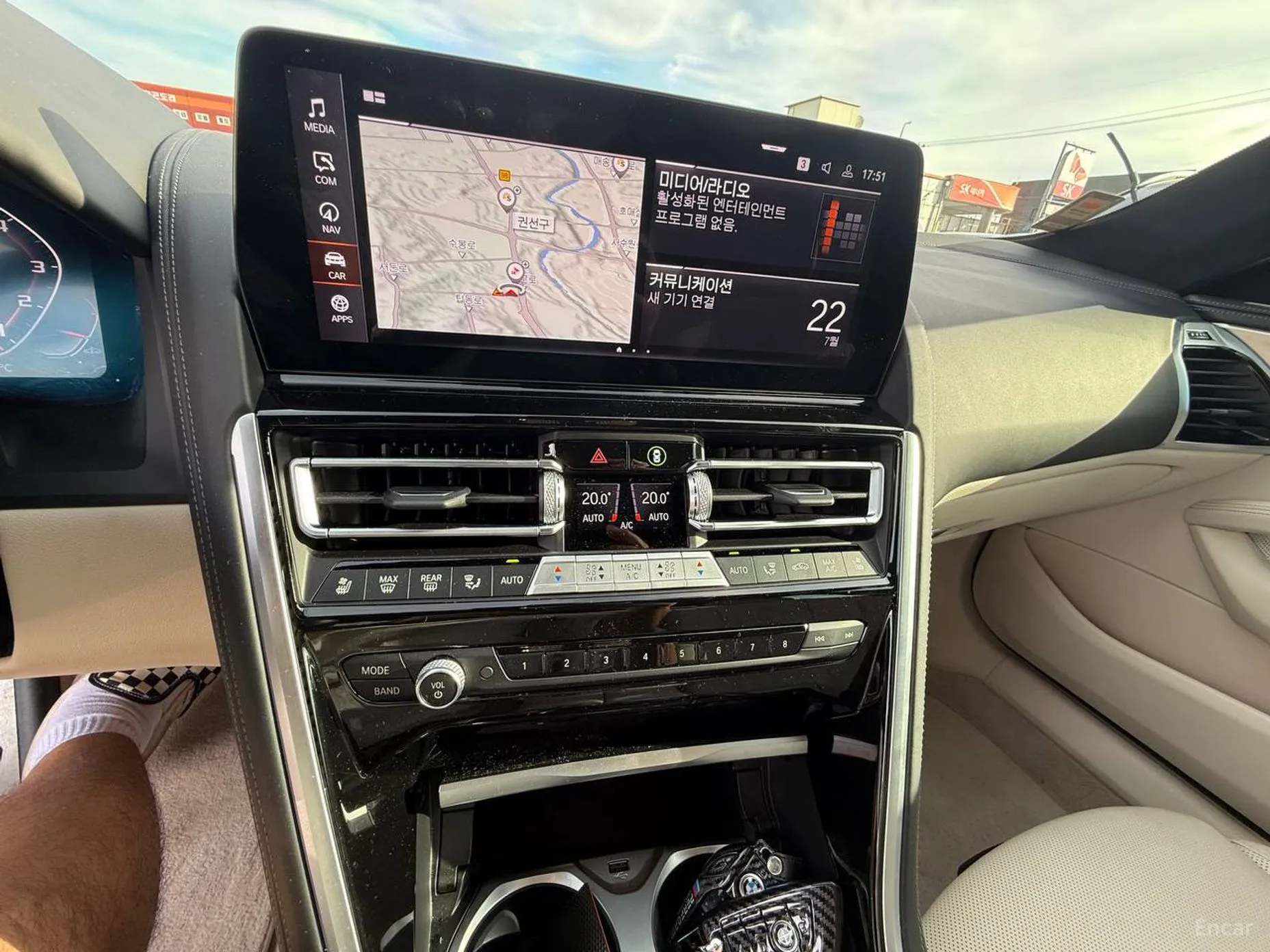 BMW 8-series (G15) превью 4