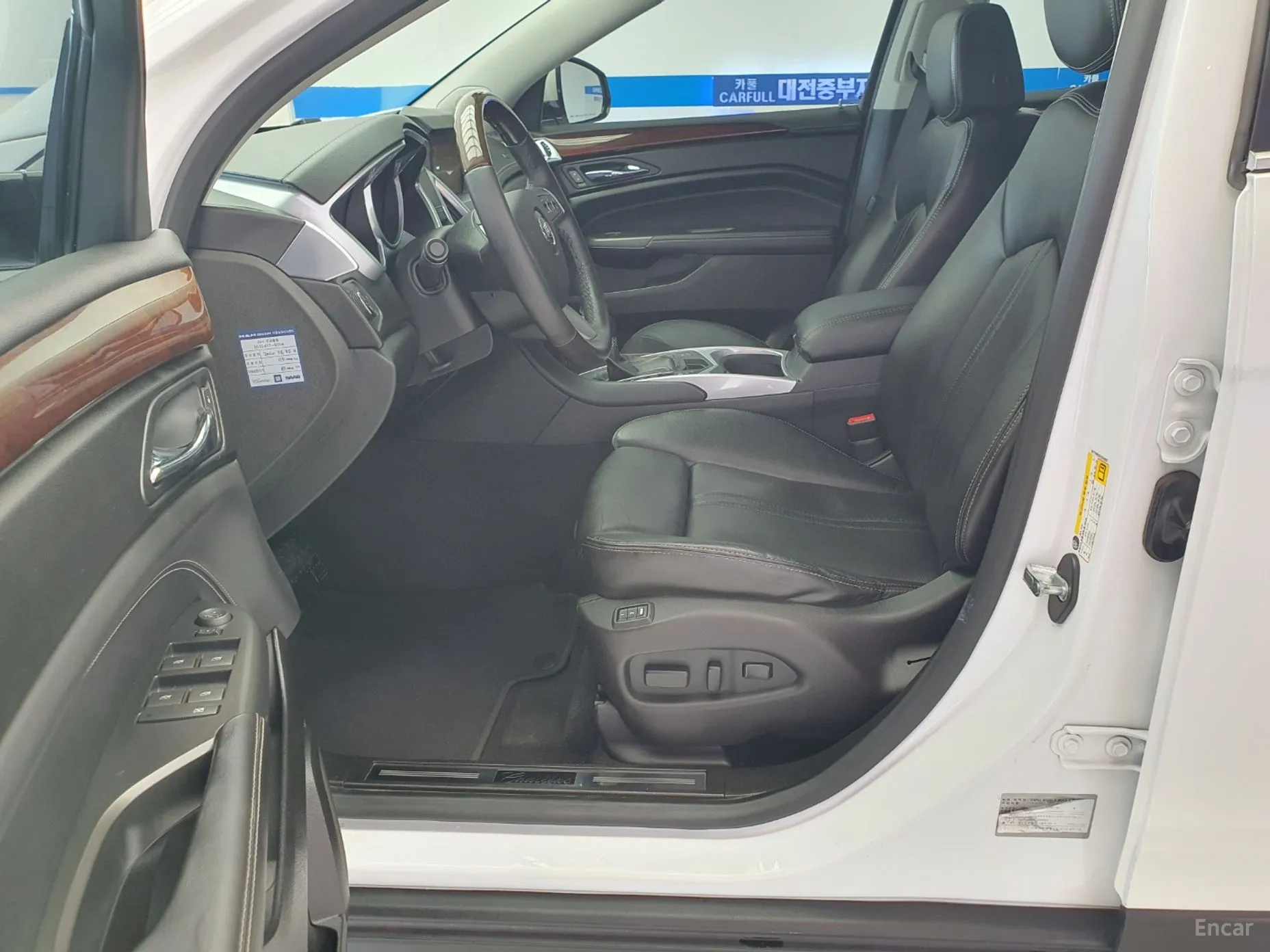 Cadillac All new SRX превью 8
