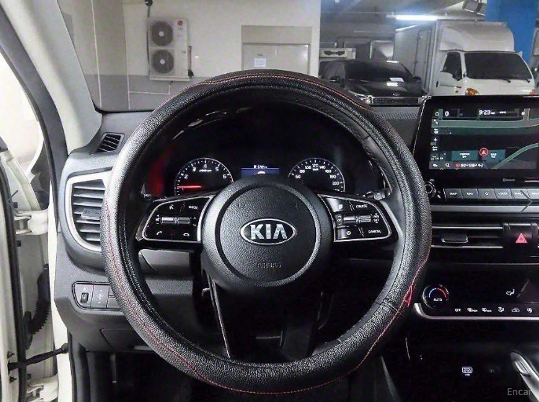 Kia Seltos превью 4