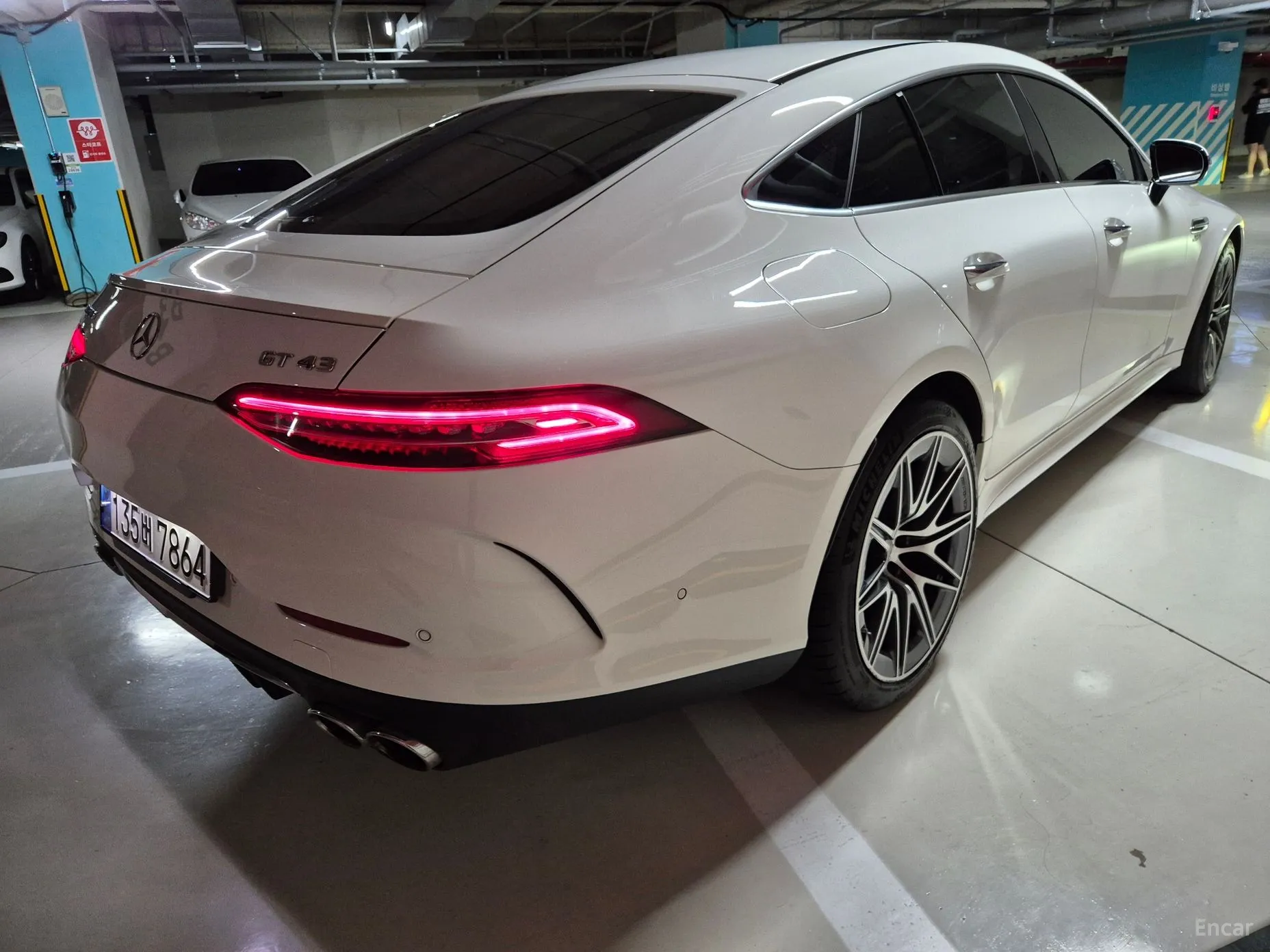Mercedes Benz AMG GT превью 3