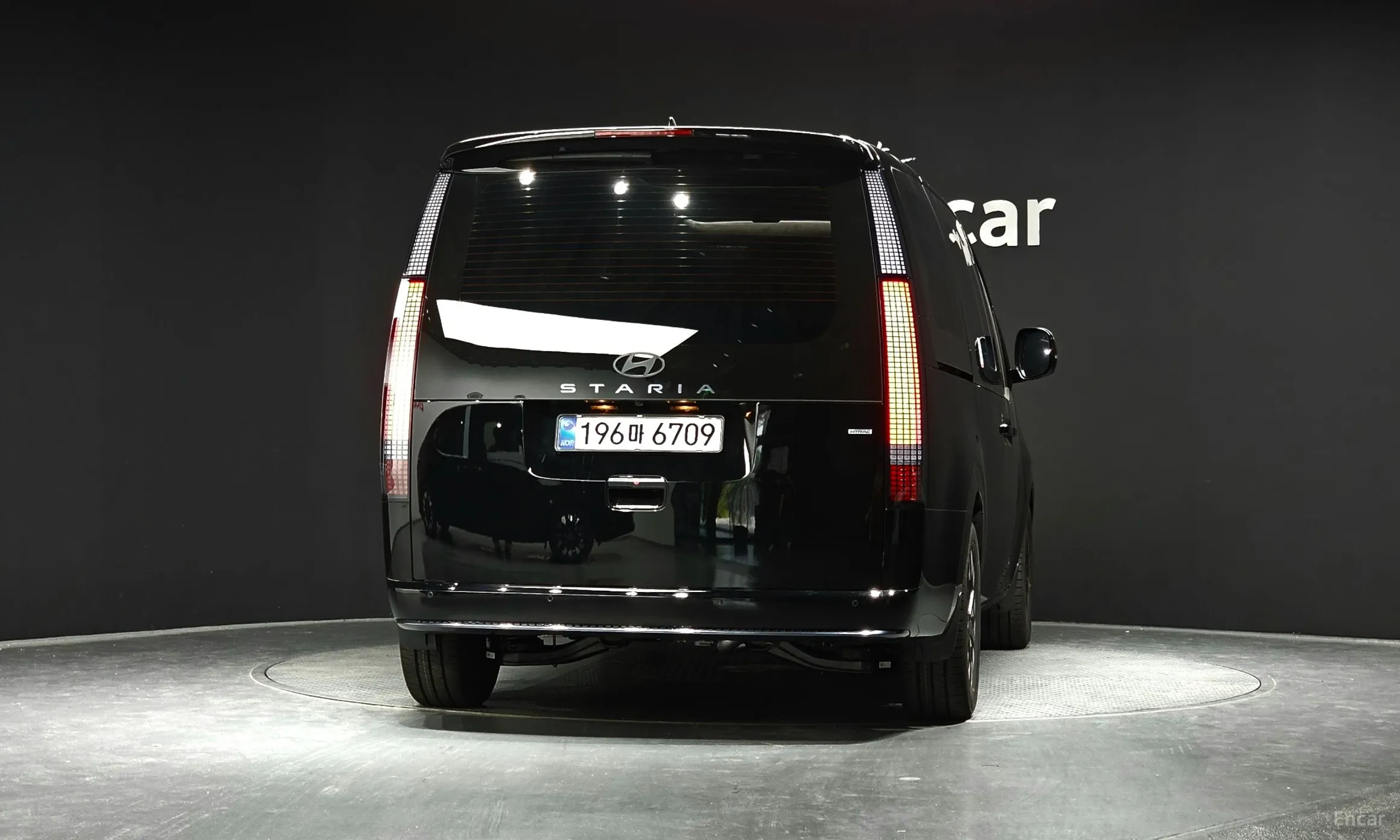 Hyundai Staria превью 3