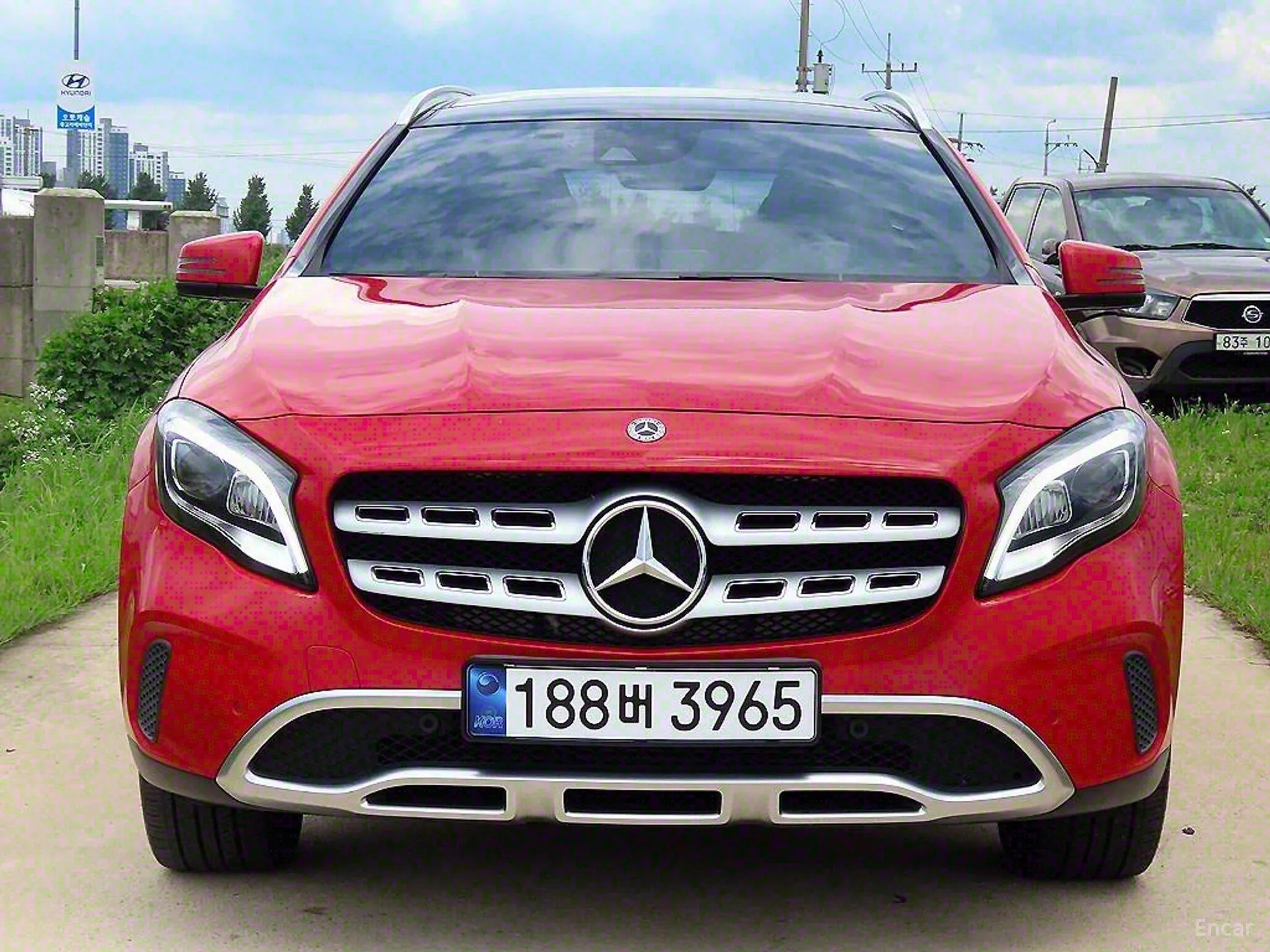 Mercedes Benz GLA-Class X156