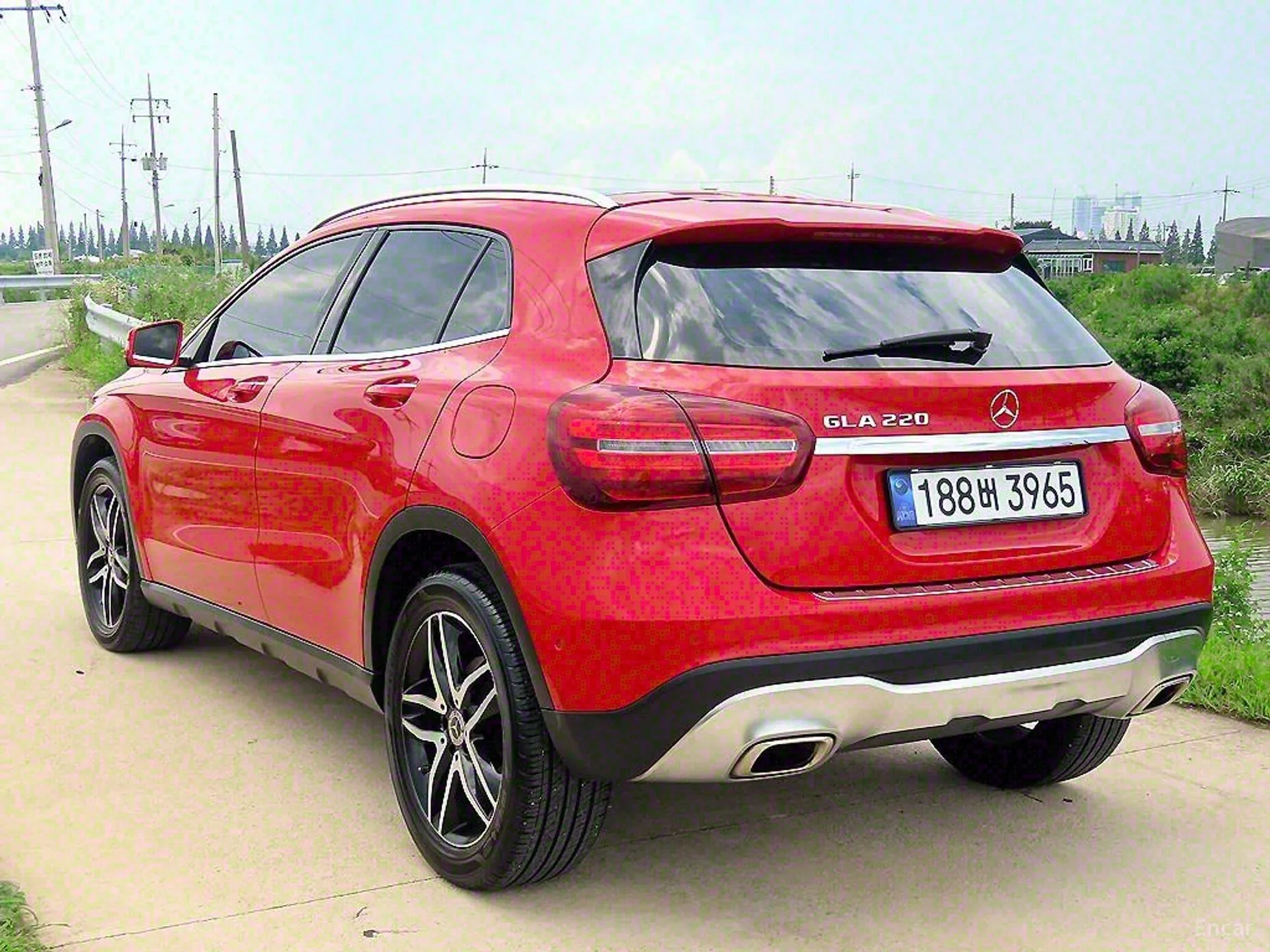 Mercedes Benz GLA-Class X156