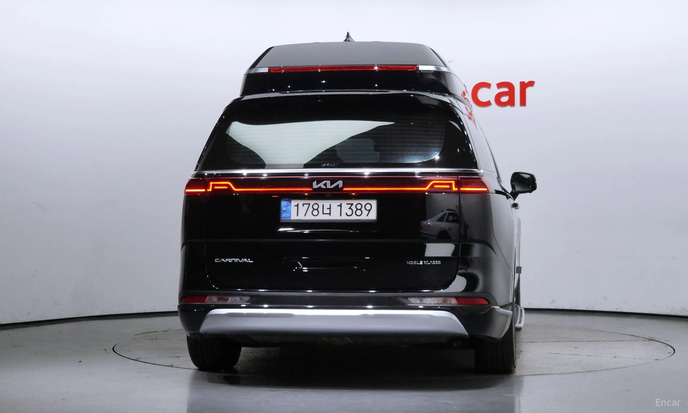 Kia Carnival Gen 4 превью 3