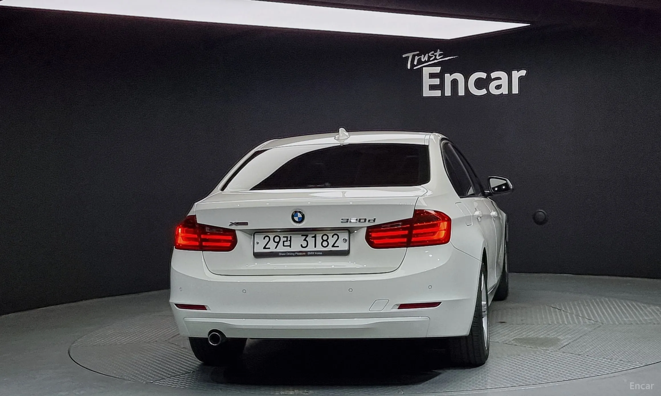 BMW 3 Series (F30) превью 3