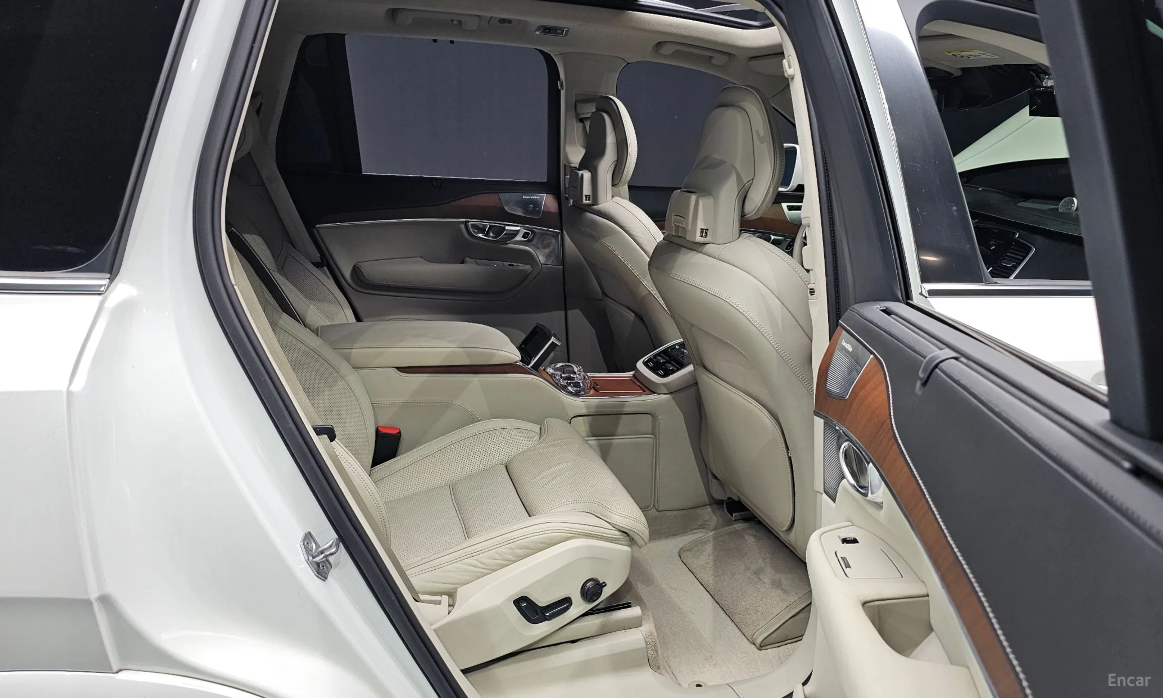 Volvo XC90 Gen 2 превью 11