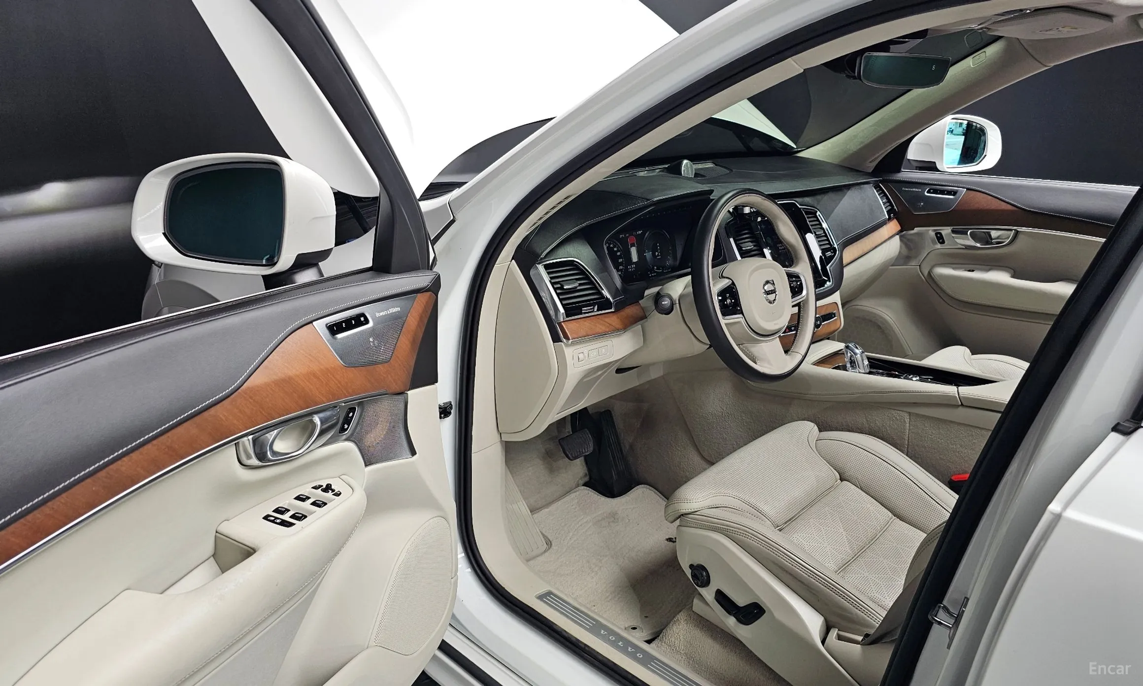 Volvo XC90 Gen 2 превью 12