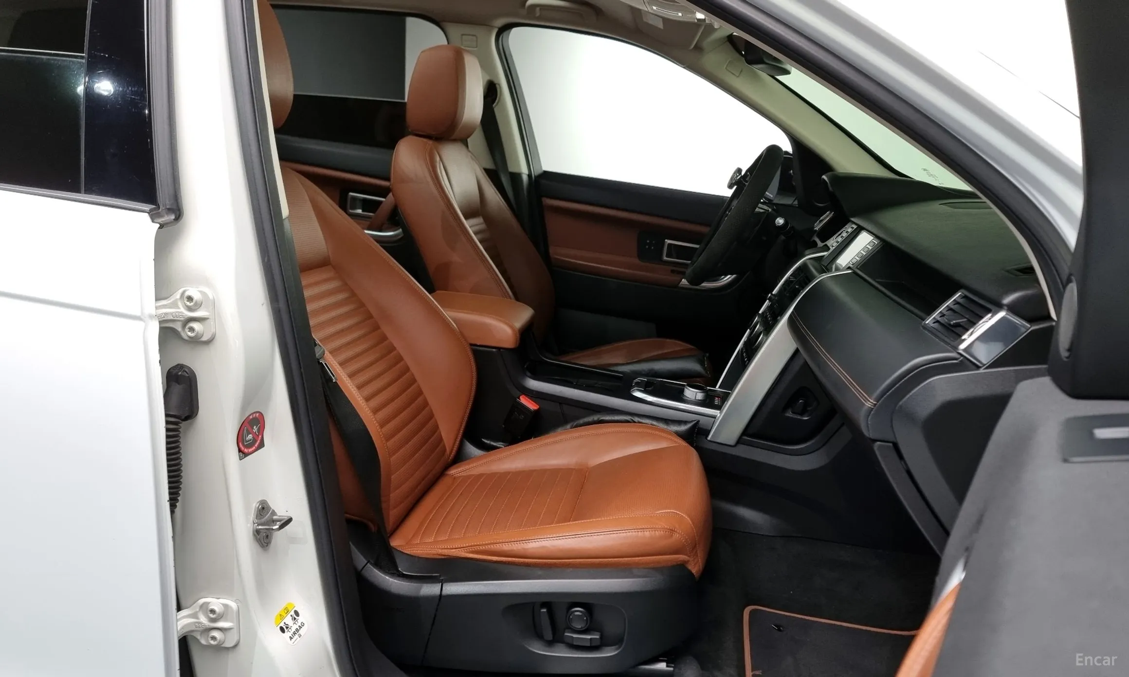 Land Rover Discovery Sports превью 10