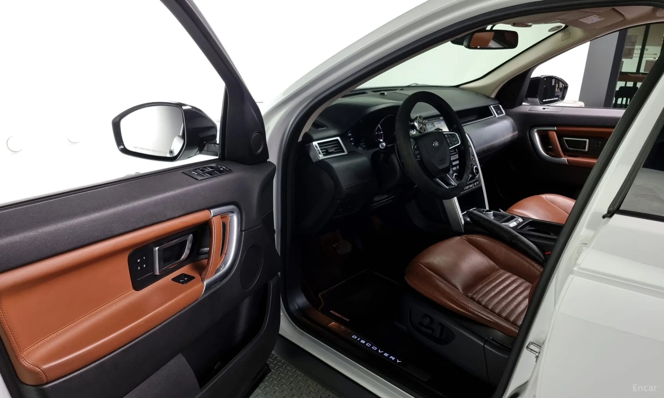 Land Rover Discovery Sports превью 11