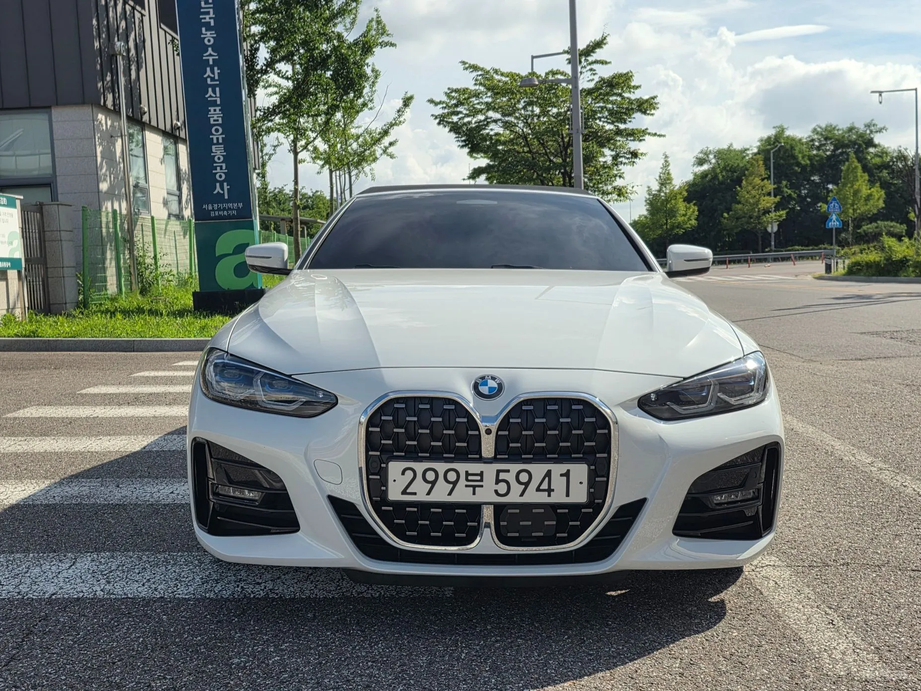 BMW Series 4 (G22) превью 2